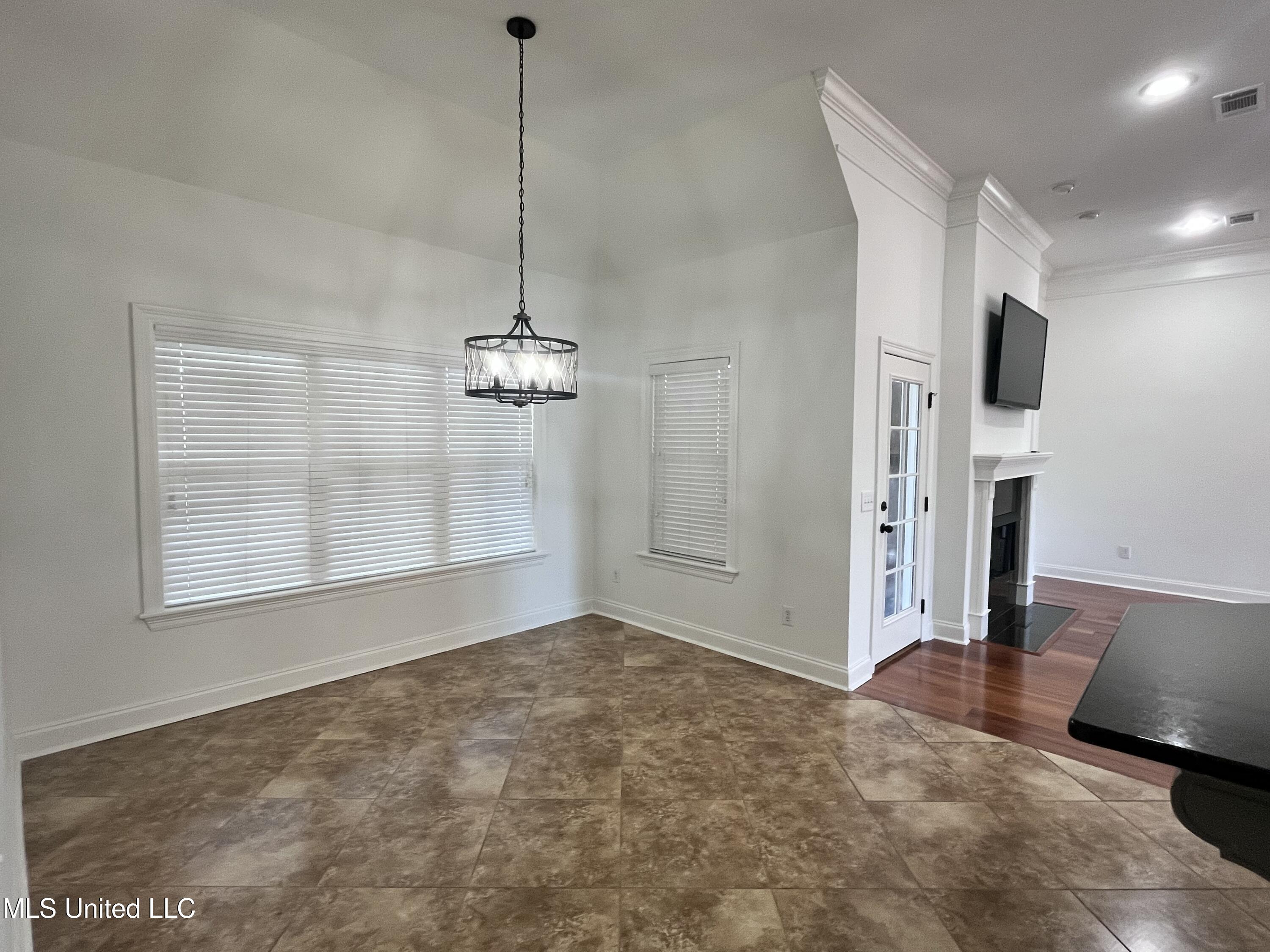 306 Cedar Stone Court Property Photo 13