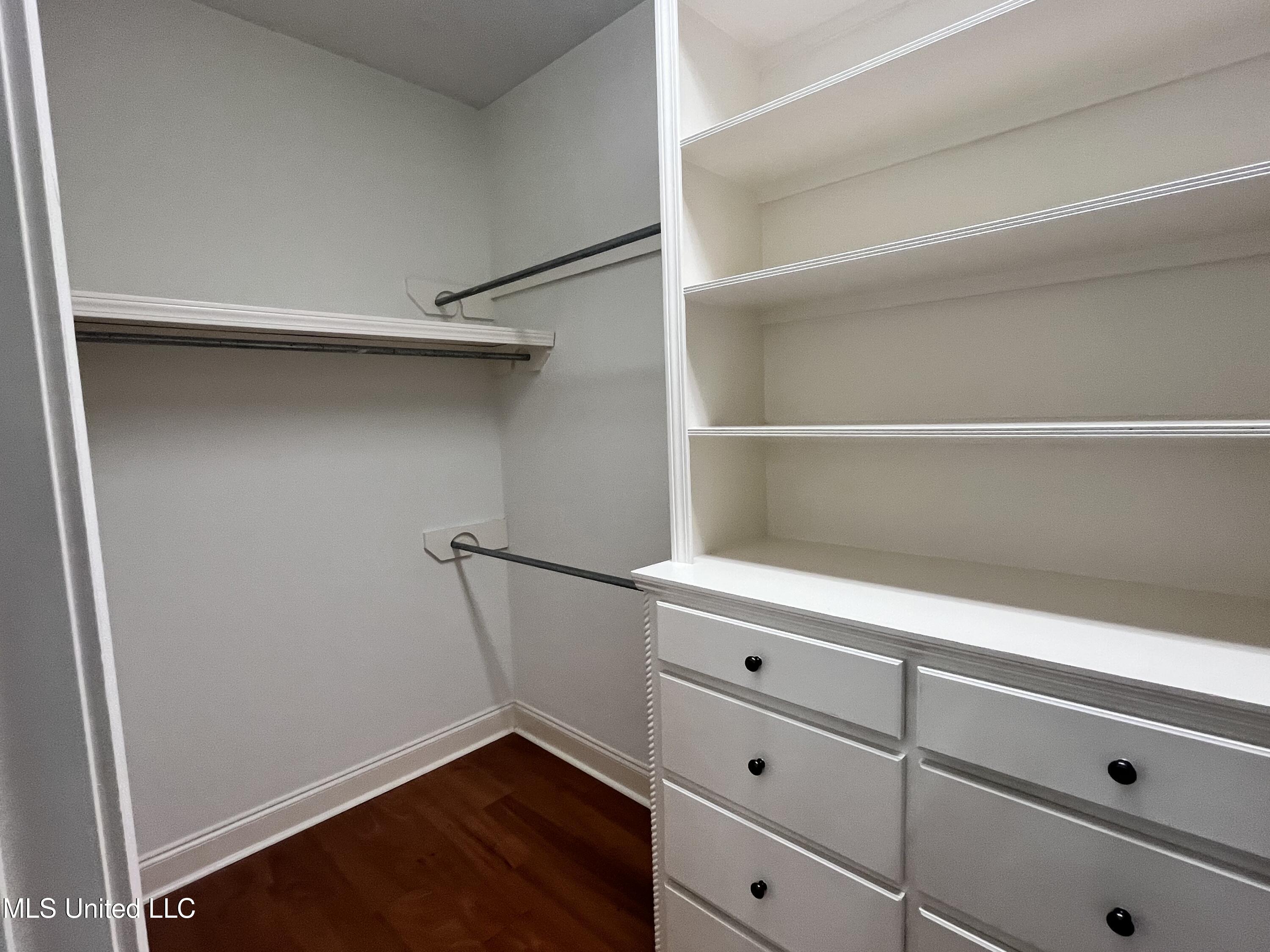 306 Cedar Stone Court Property Photo 27