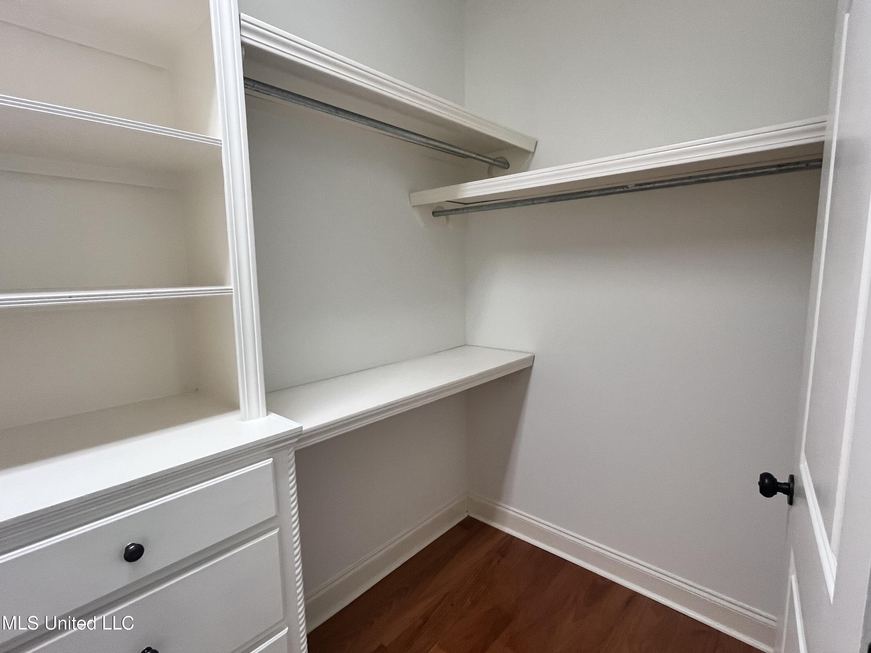 306 Cedar Stone Court Property Photo 28