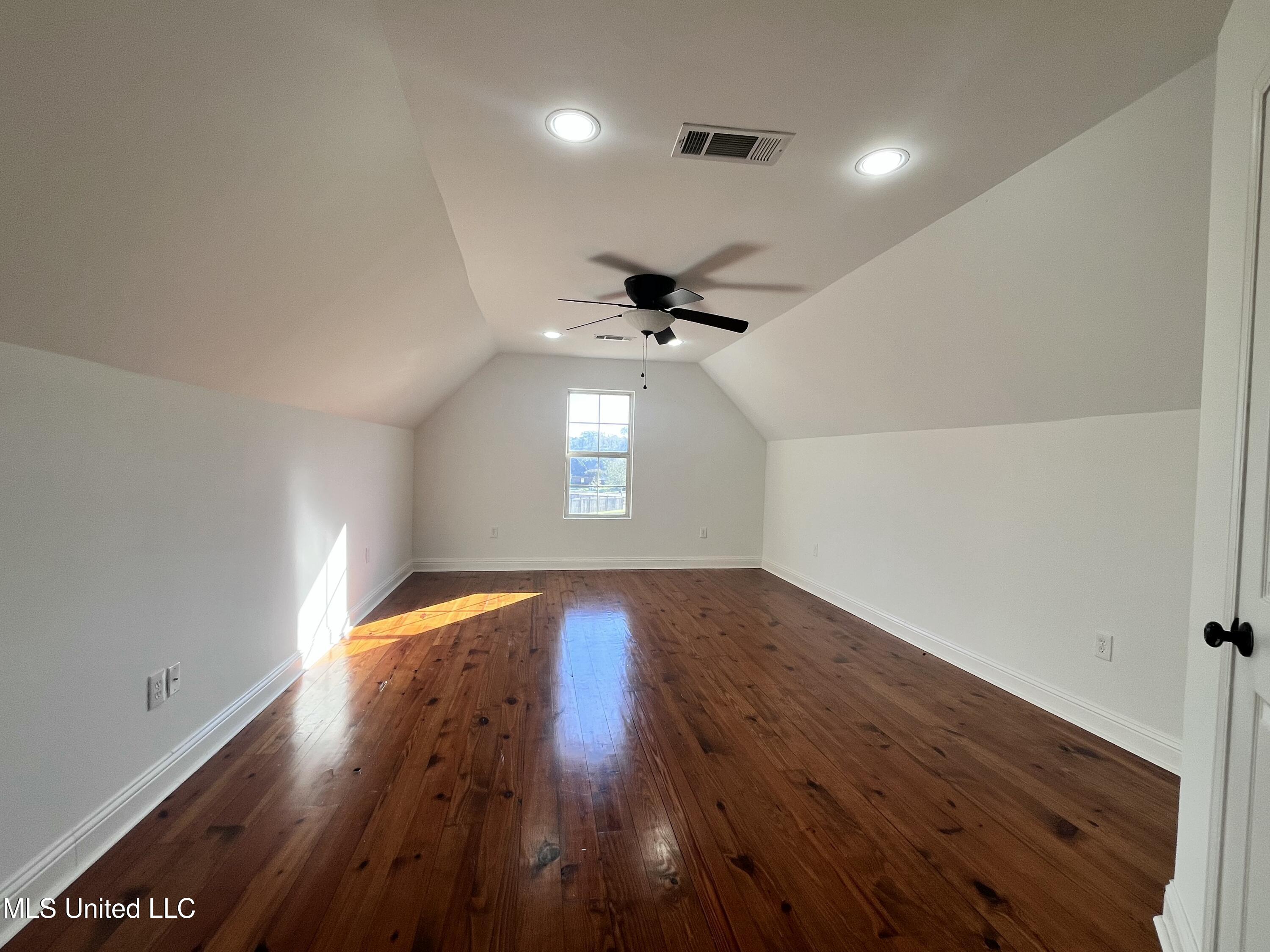 306 Cedar Stone Court Property Photo 45