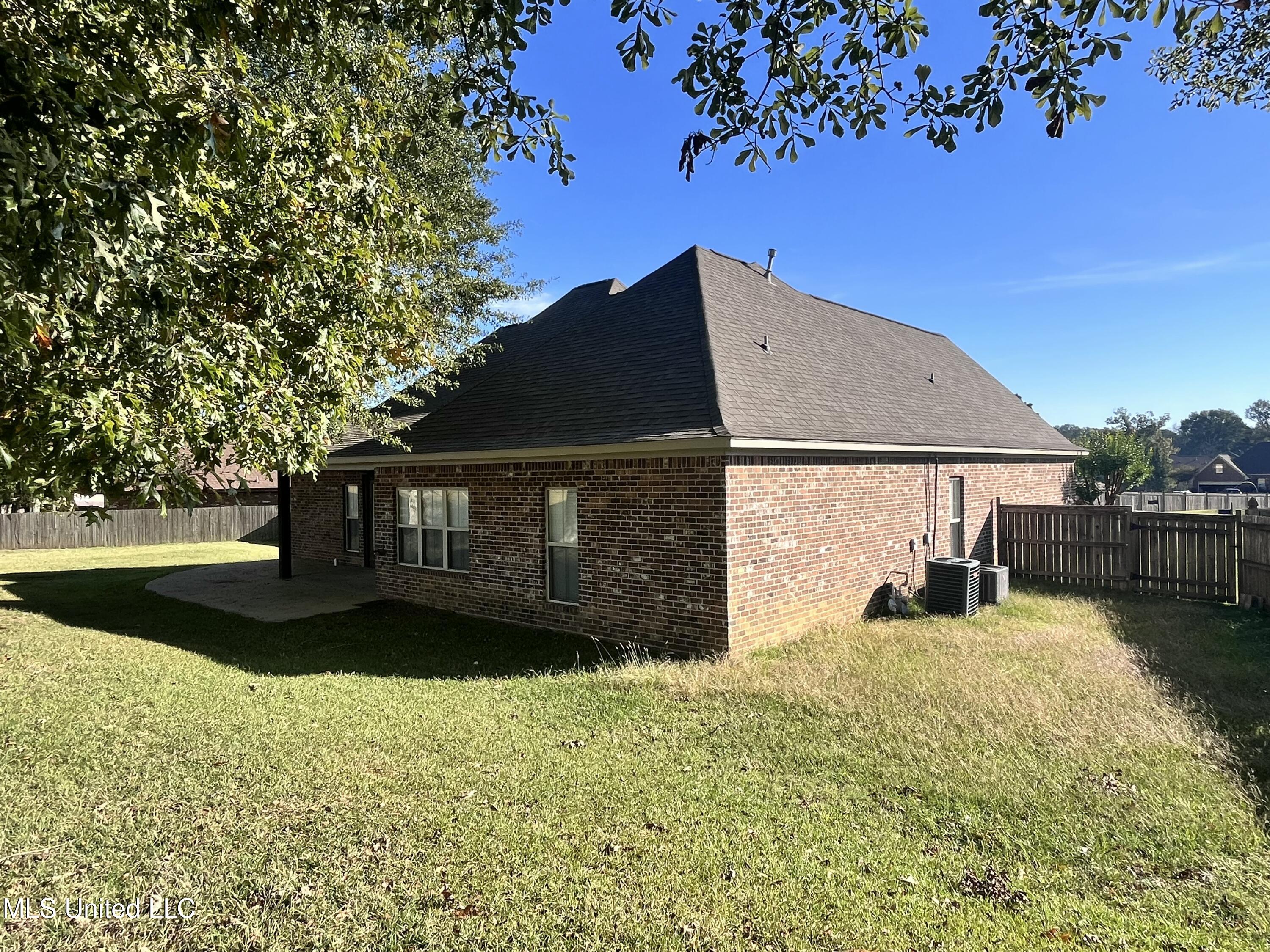 306 Cedar Stone Court Property Photo 63