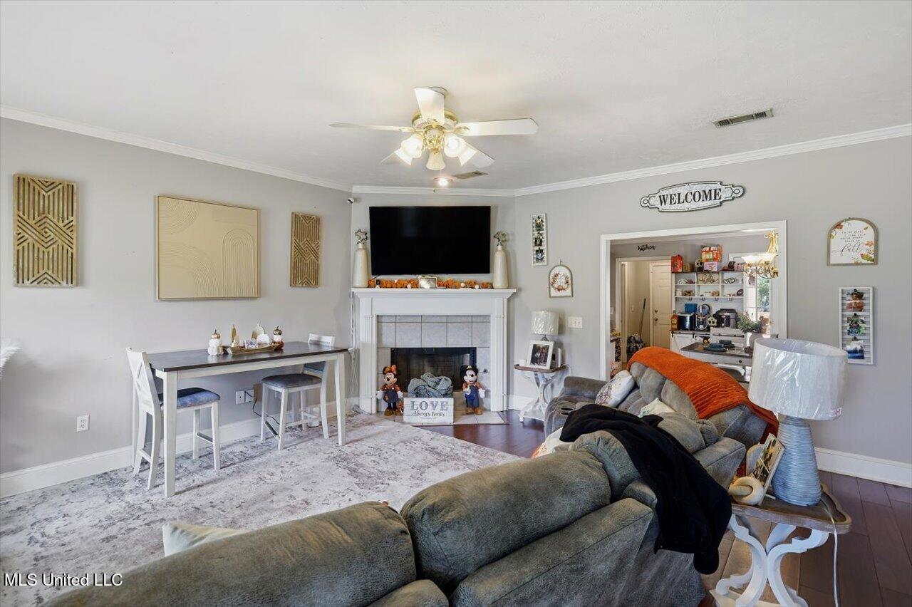 2046 S Cobblestone Cove Property Photo 4