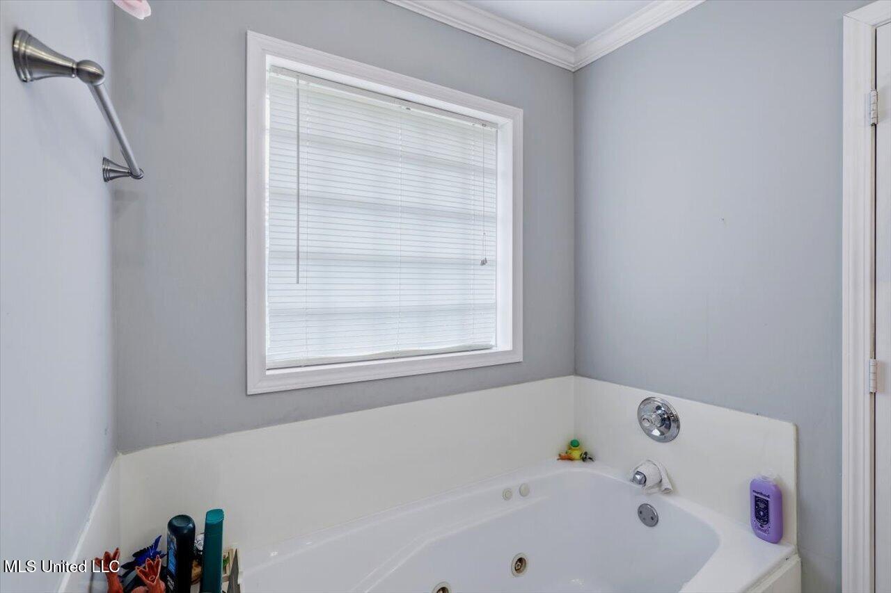 2046 S Cobblestone Cove Property Photo 15