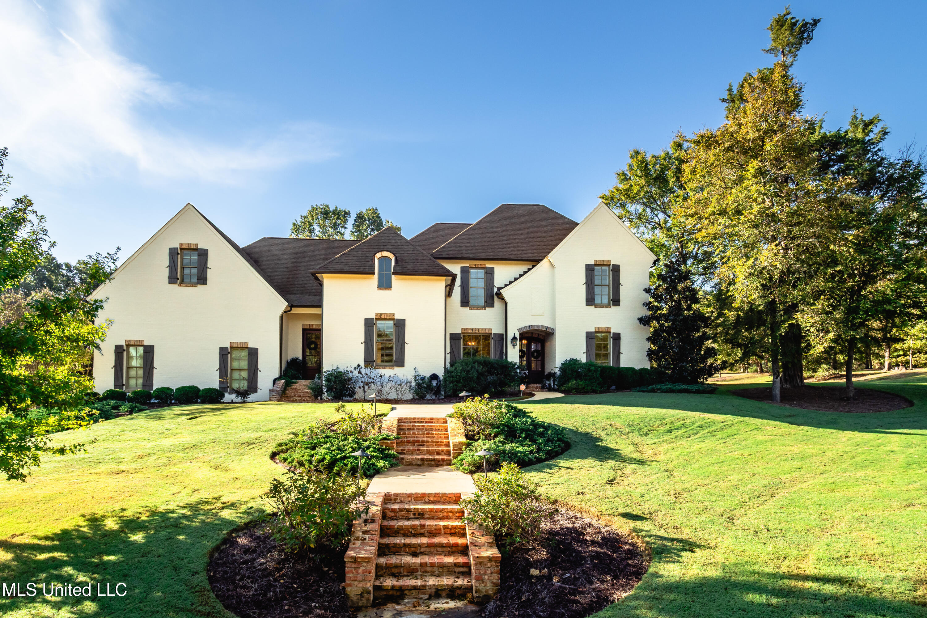 101 Fenwick Circle Property Photo 1