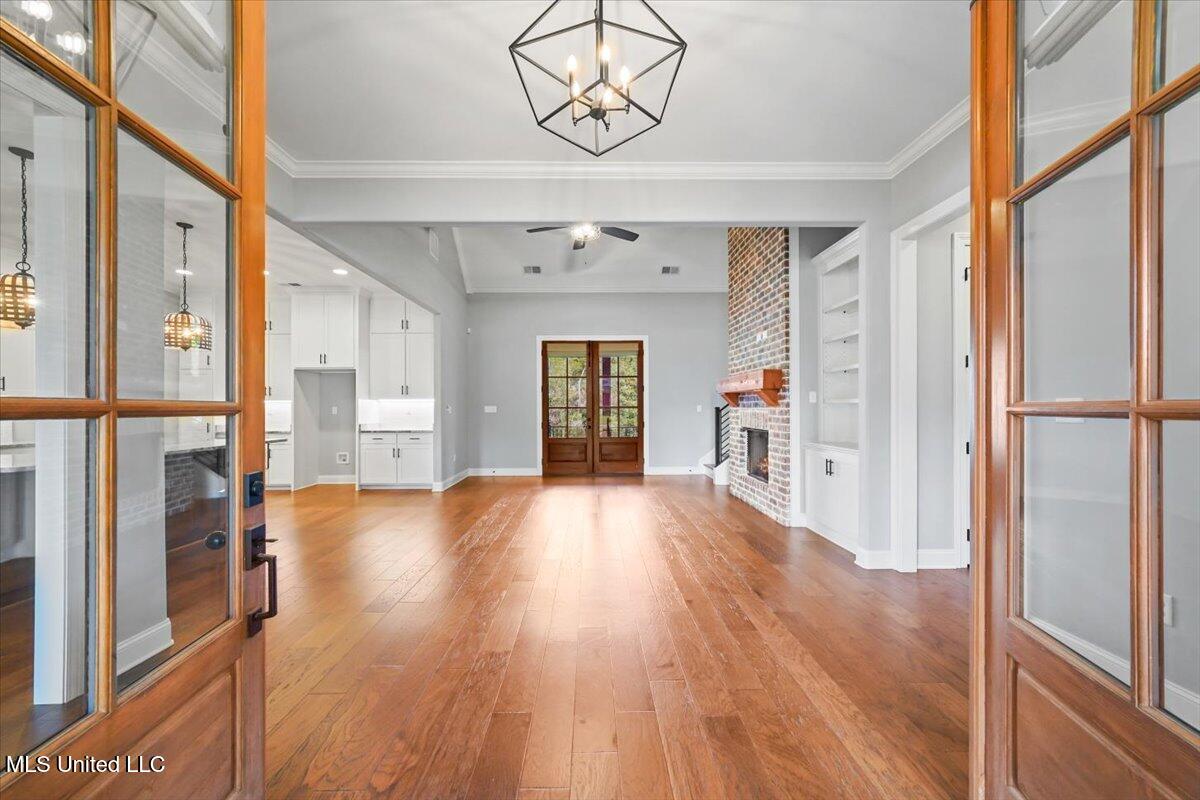6264 Valley Oaks Drive Property Photo 7