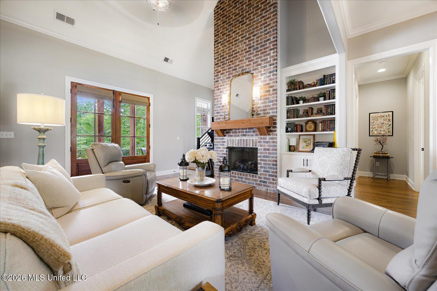 6264 Valley Oaks Drive Property Photo 10