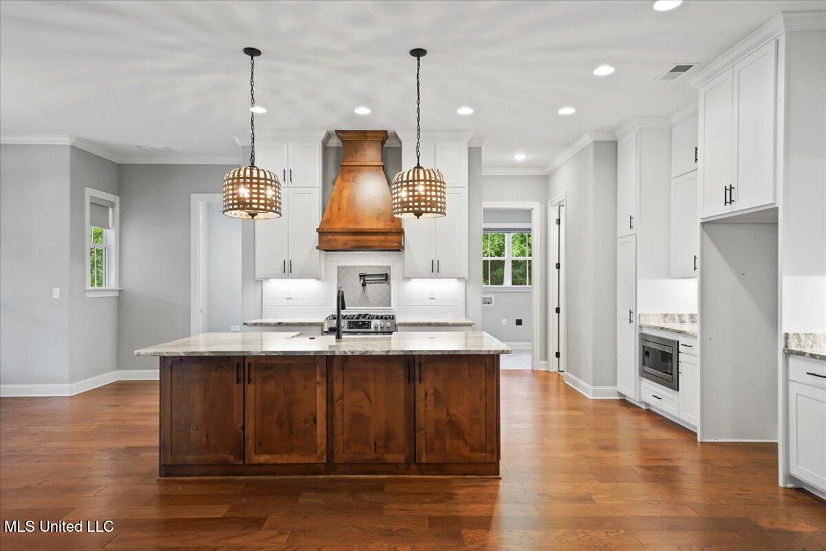6264 Valley Oaks Drive Property Photo 11