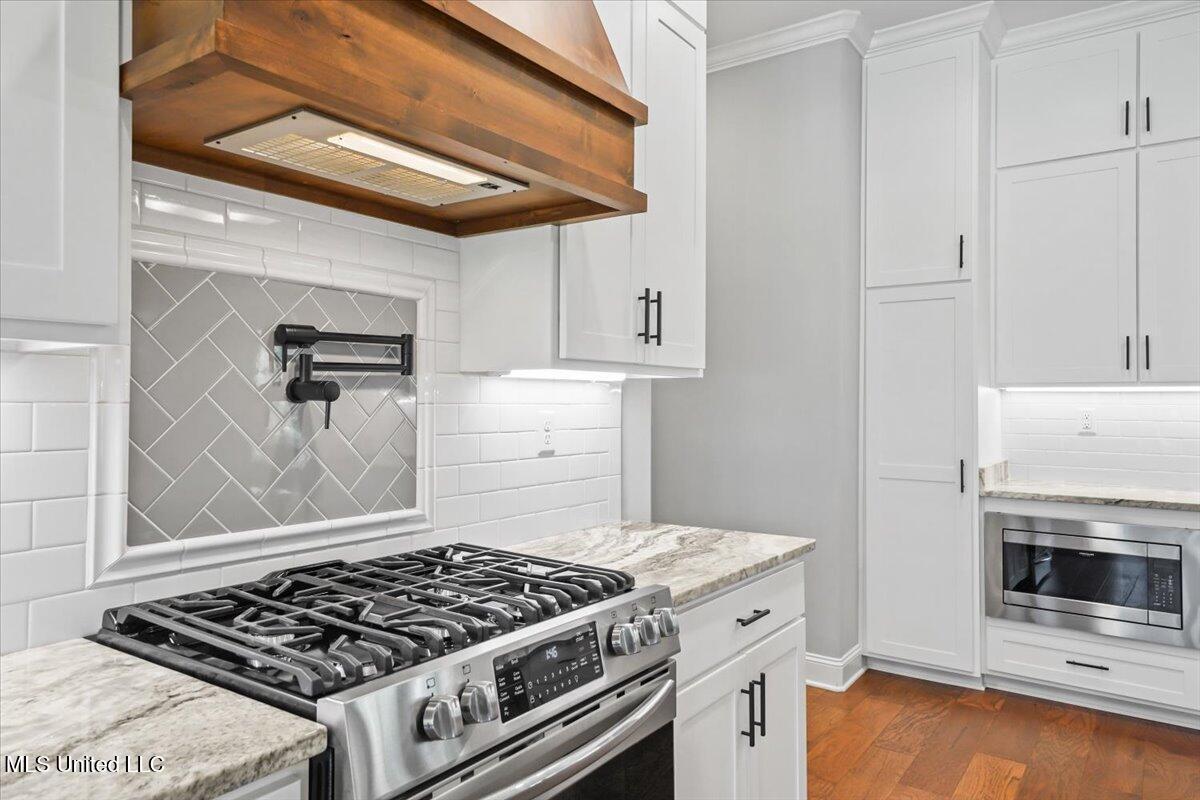 6264 Valley Oaks Drive Property Photo 15