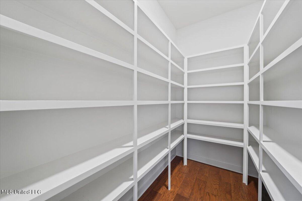6264 Valley Oaks Drive Property Photo 19