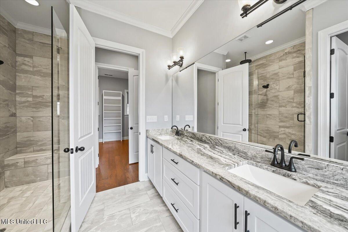 6264 Valley Oaks Drive Property Photo 23
