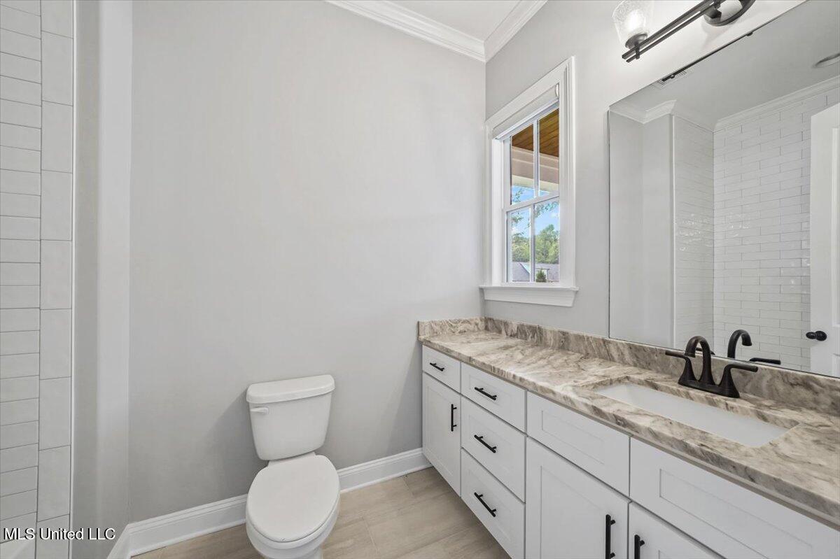 6264 Valley Oaks Drive Property Photo 28