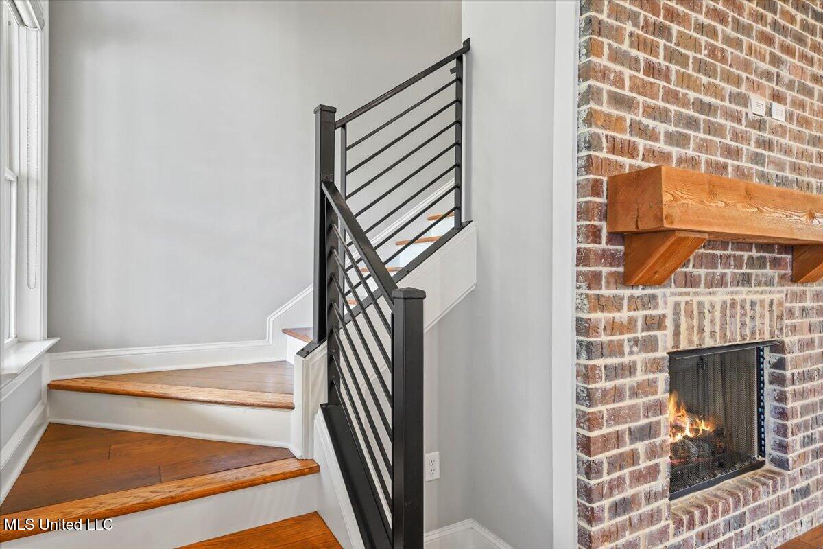 6264 Valley Oaks Drive Property Photo 32