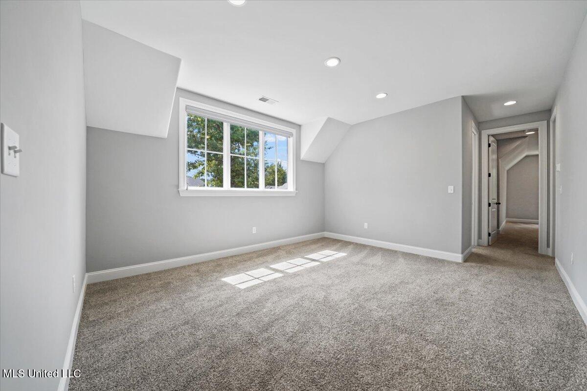 6264 Valley Oaks Drive Property Photo 33