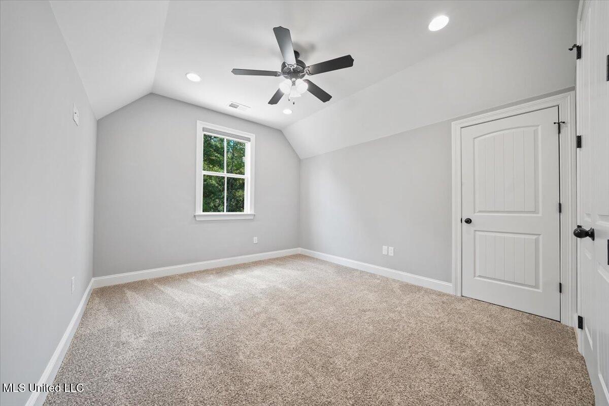 6264 Valley Oaks Drive Property Photo 34