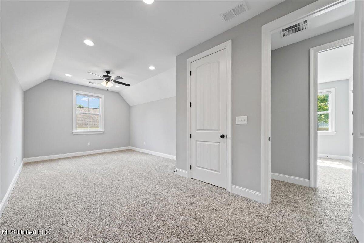 6264 Valley Oaks Drive Property Photo 38