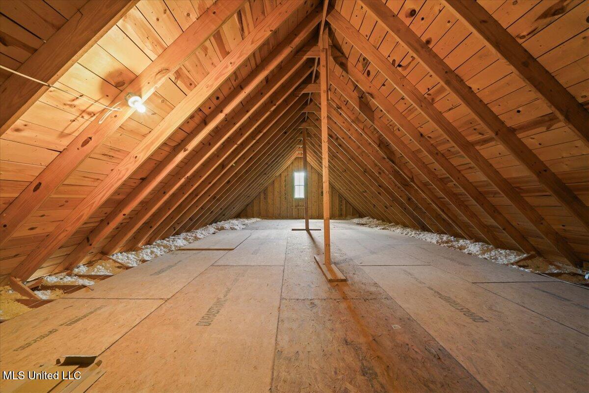 6264 Valley Oaks Drive Property Photo 39