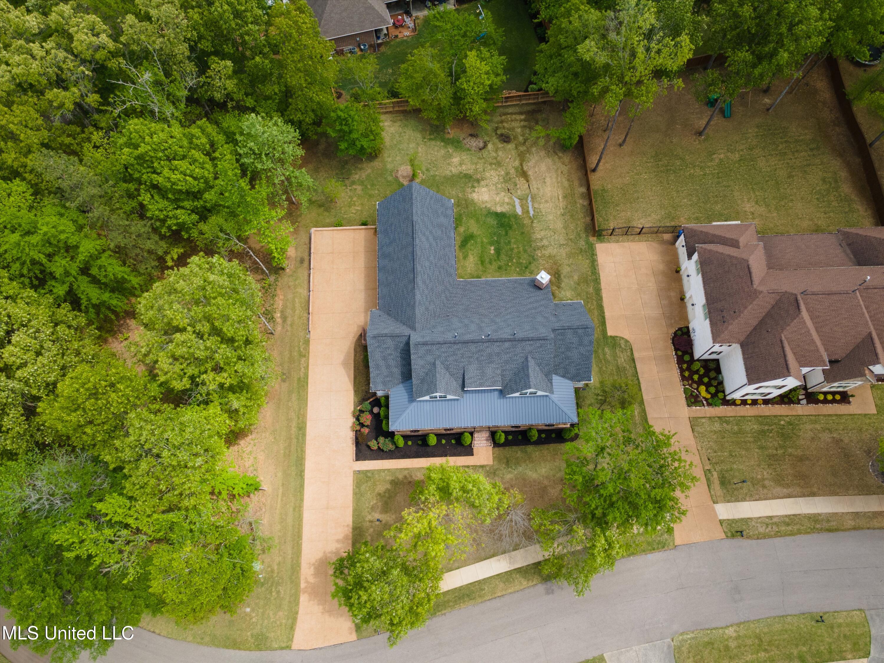 6264 Valley Oaks Drive Property Photo 45