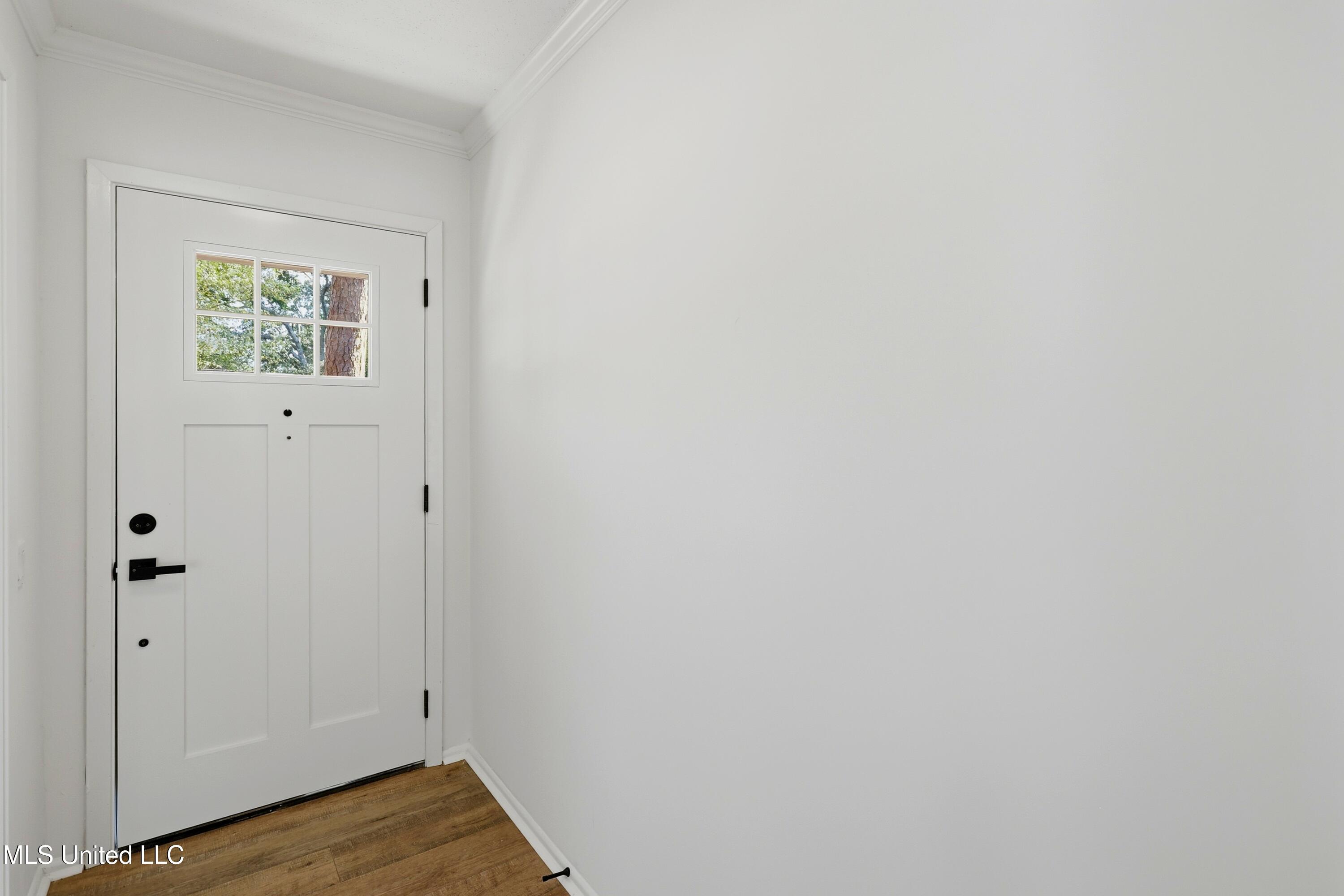 33 Pebble Hill Drive Property Photo 4