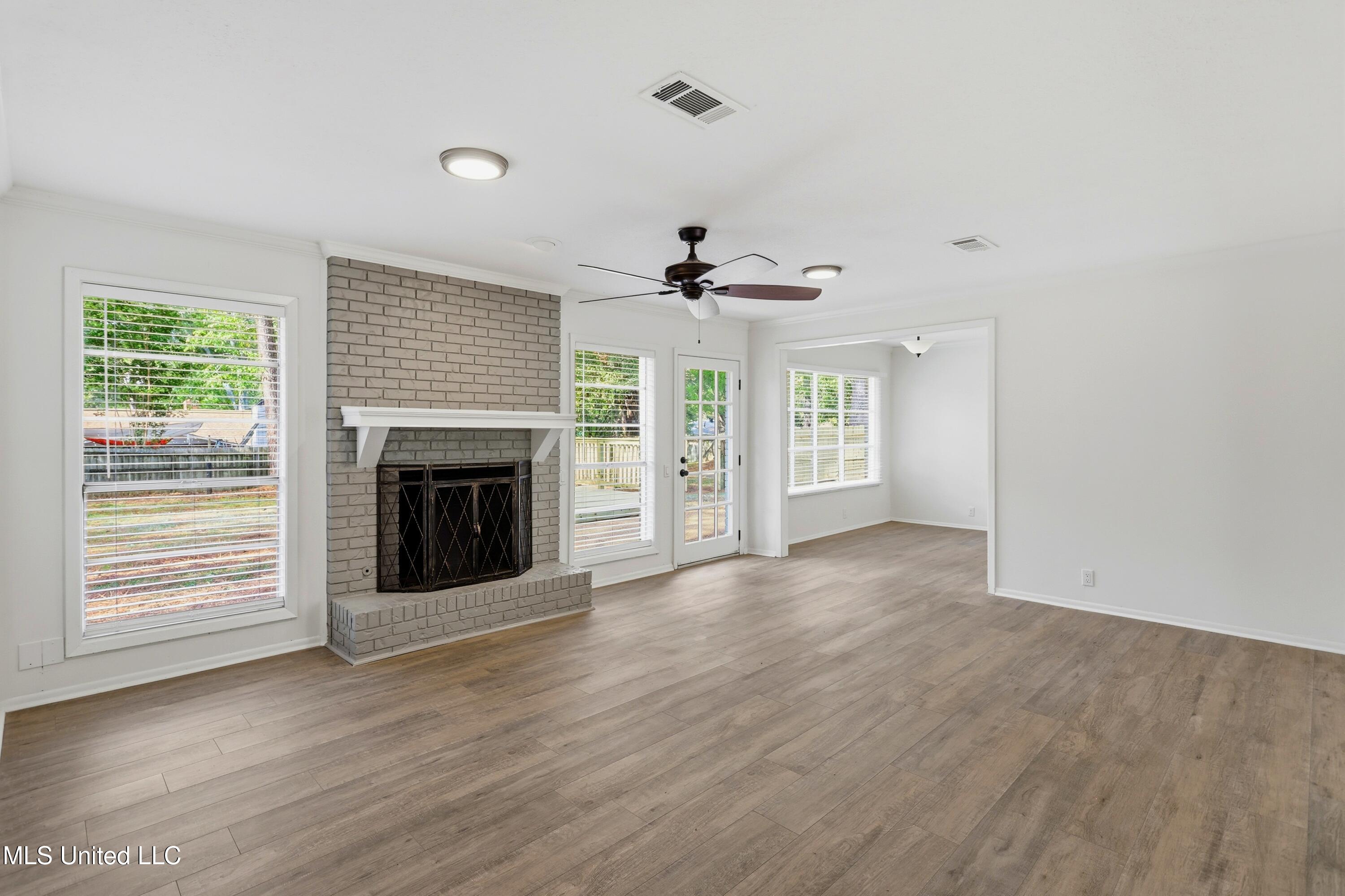 33 Pebble Hill Drive Property Photo 11