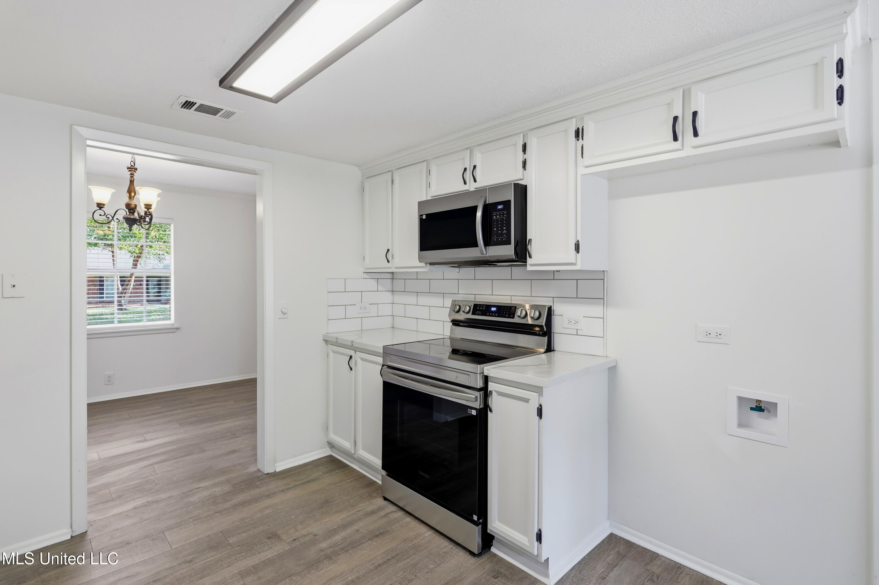 33 Pebble Hill Drive Property Photo 13