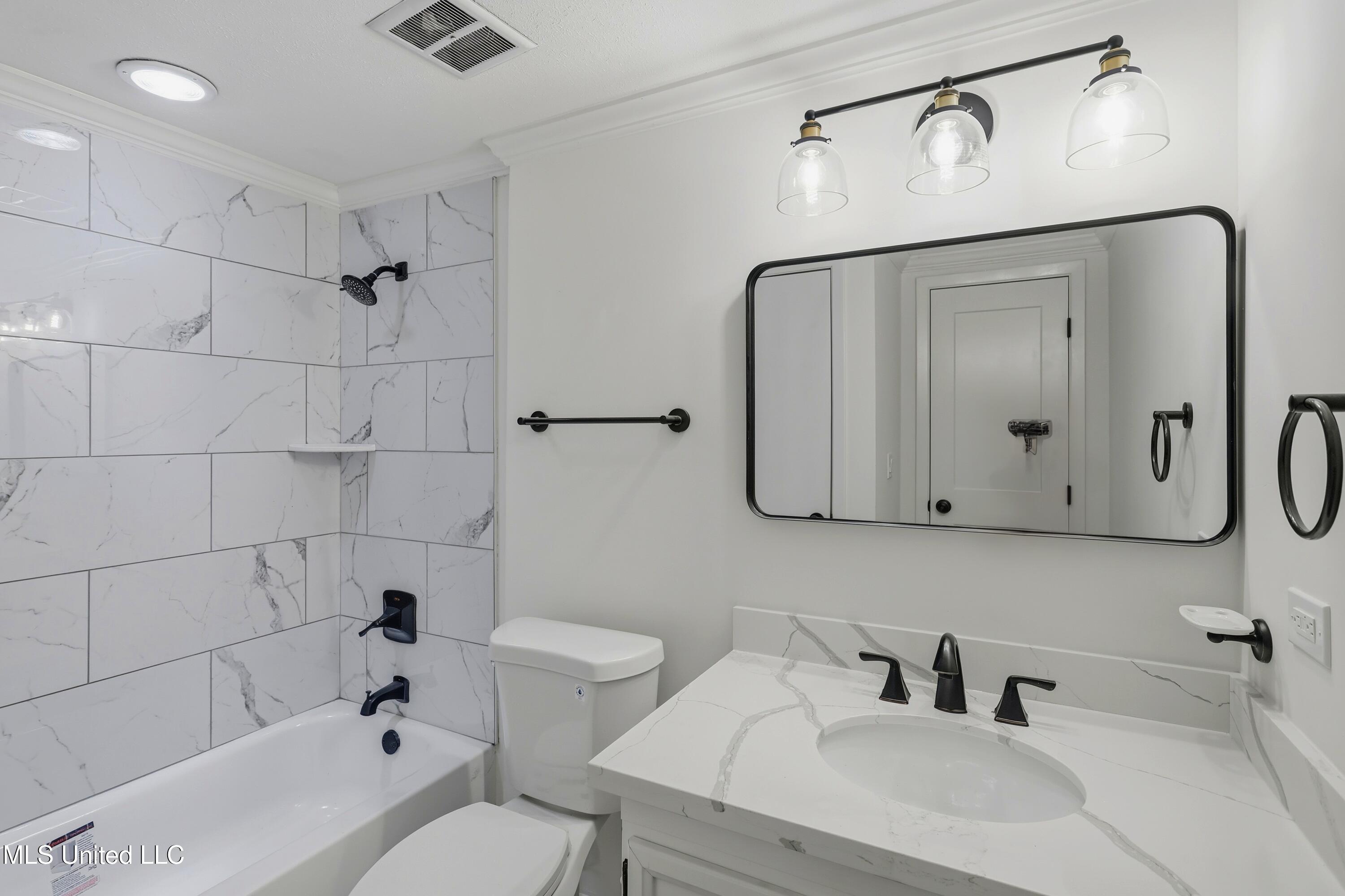 33 Pebble Hill Drive Property Photo 29