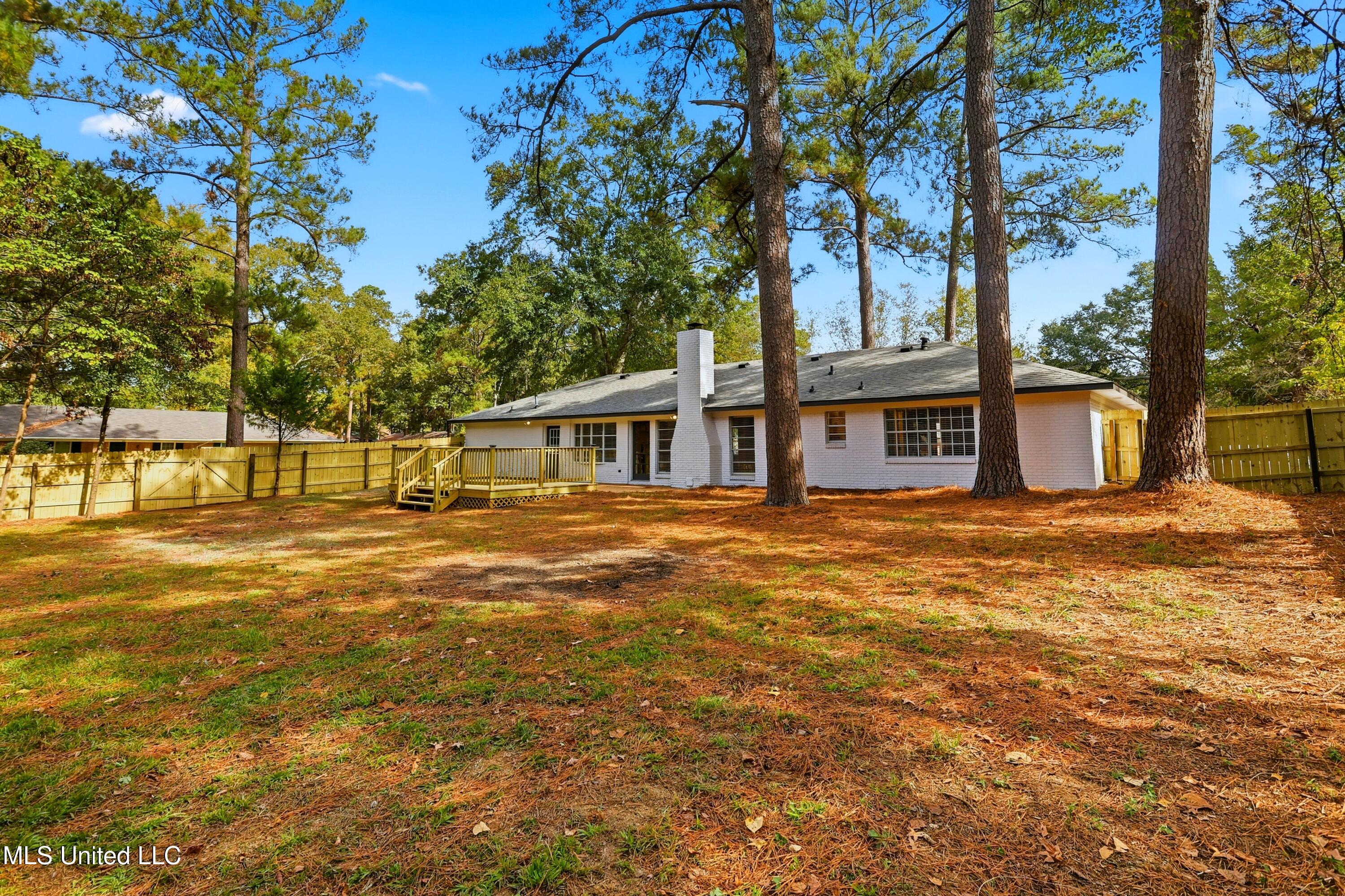 33 Pebble Hill Drive Property Photo 34