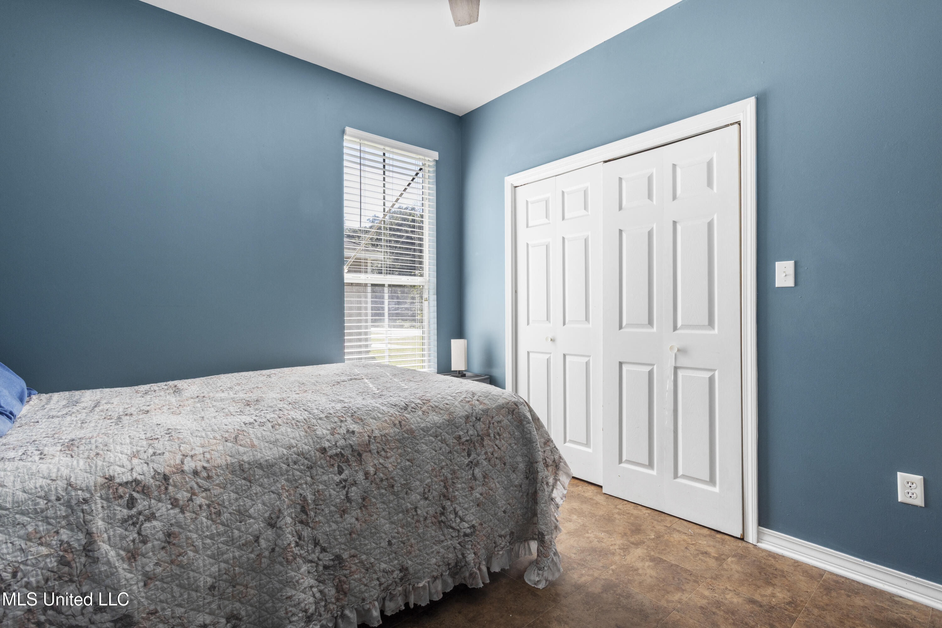 10350 Goodman Road Property Photo 19