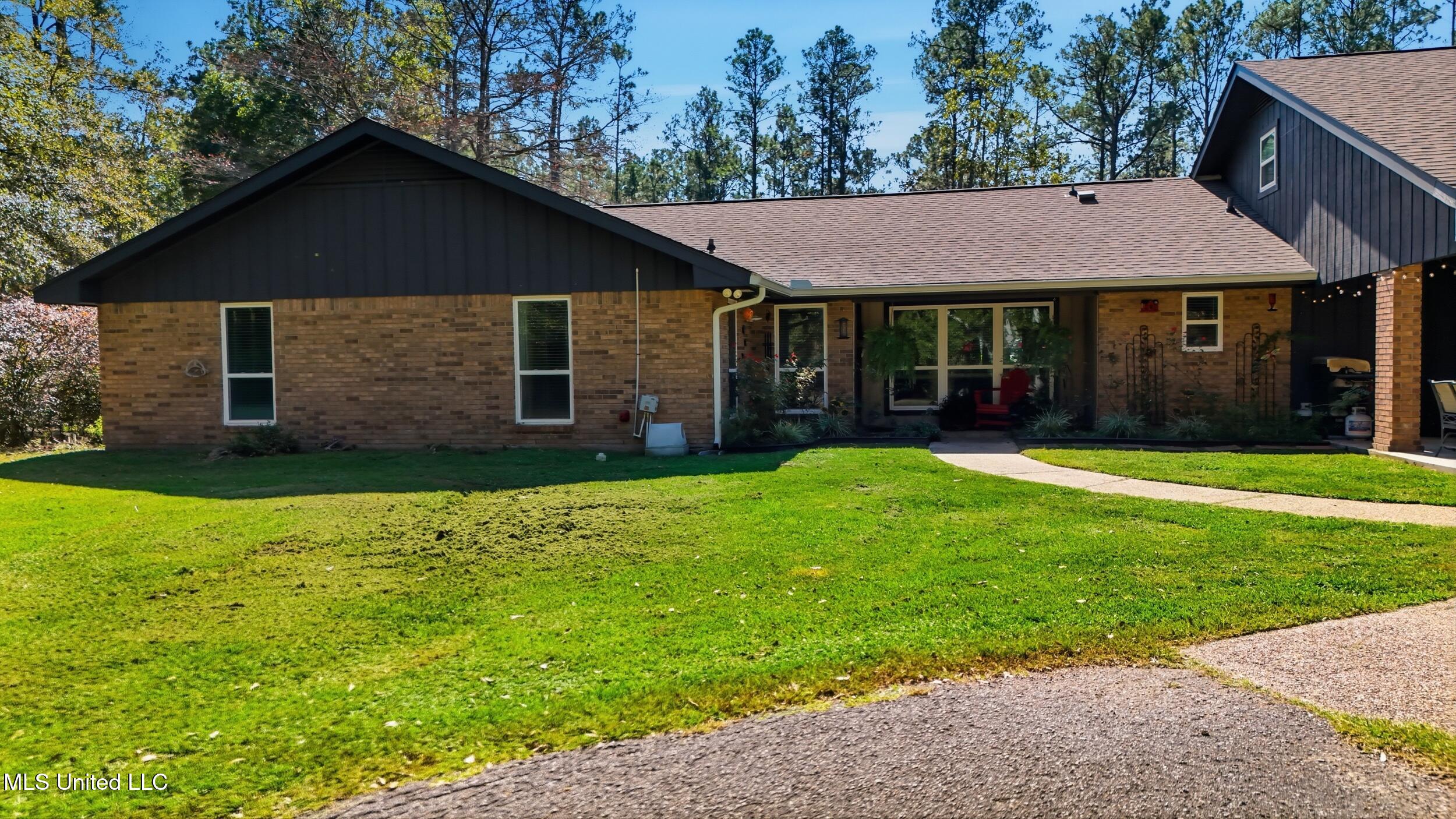 192 Sycamore Road Property Photo 47