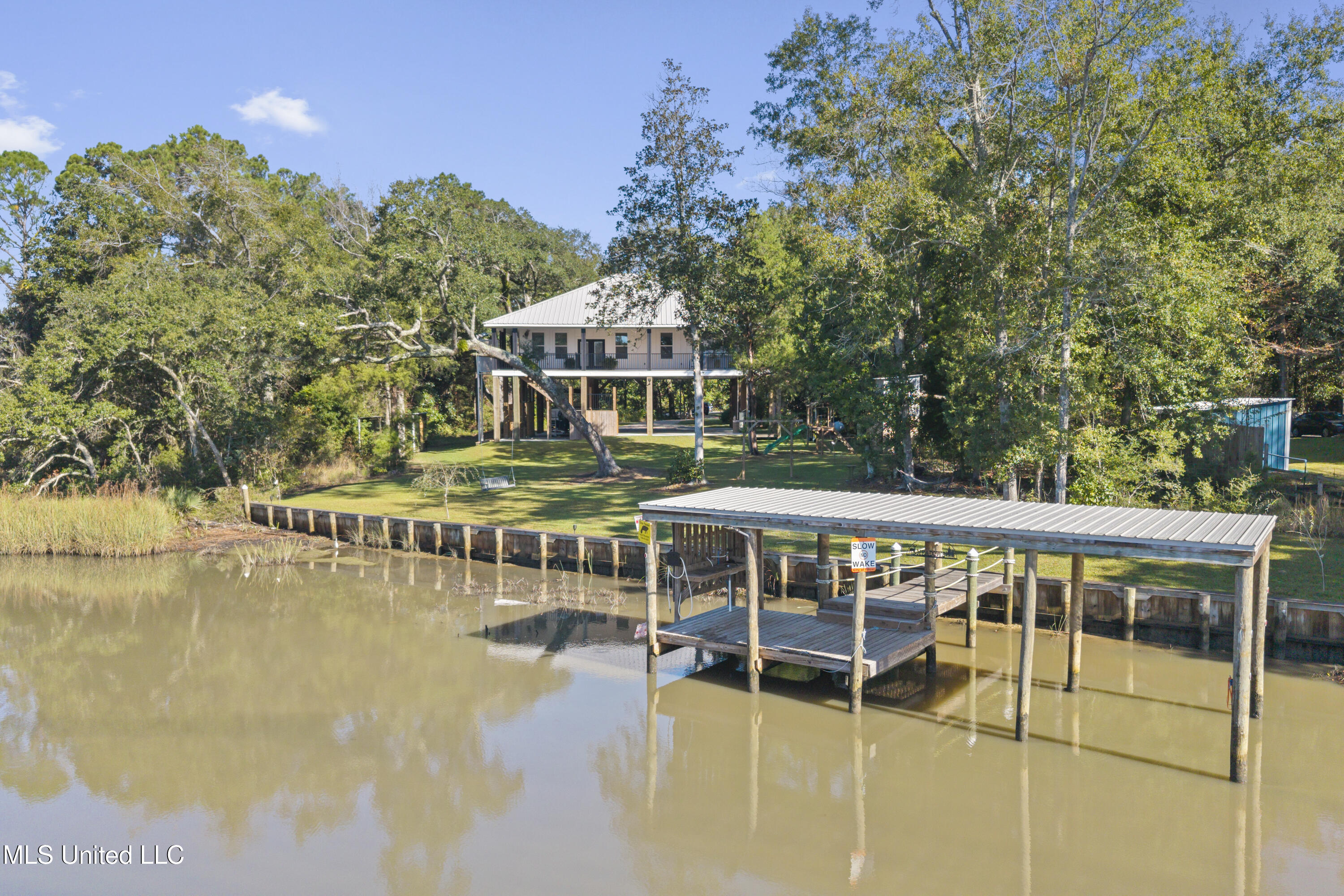 7435 E Oaklawn Road Property Photo 5