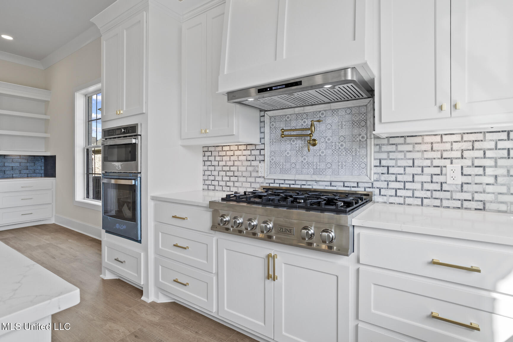 102 Venice Circle Property Photo 12