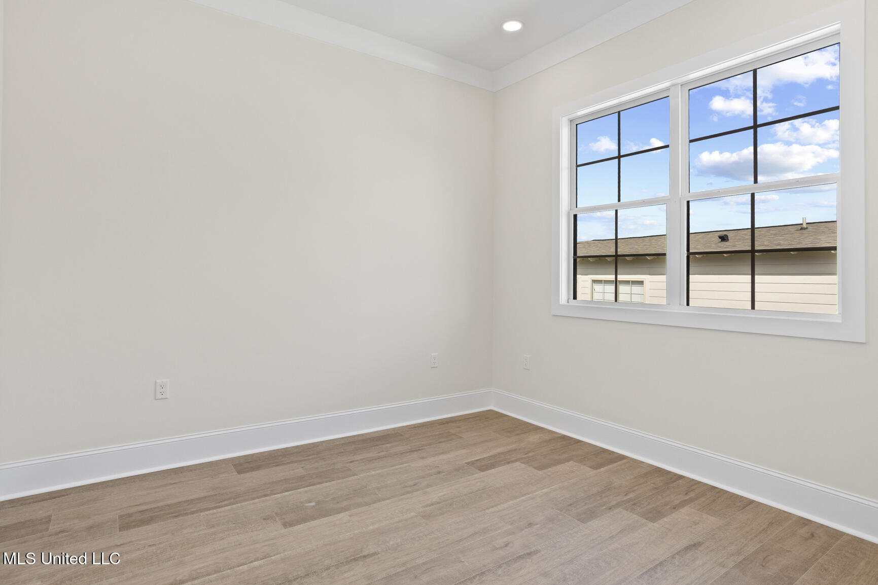 102 Venice Circle Property Photo 39