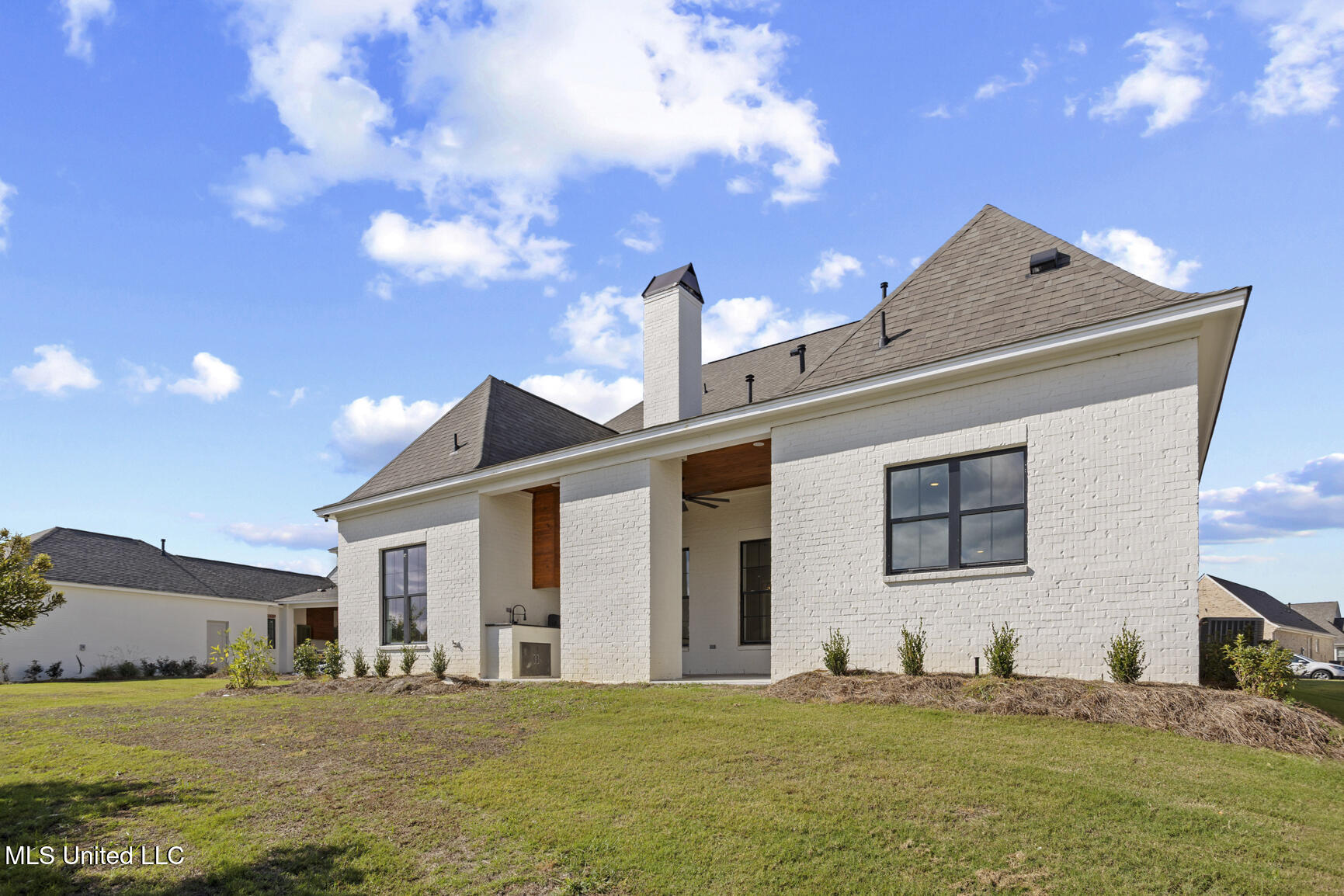 102 Venice Circle Property Photo 42