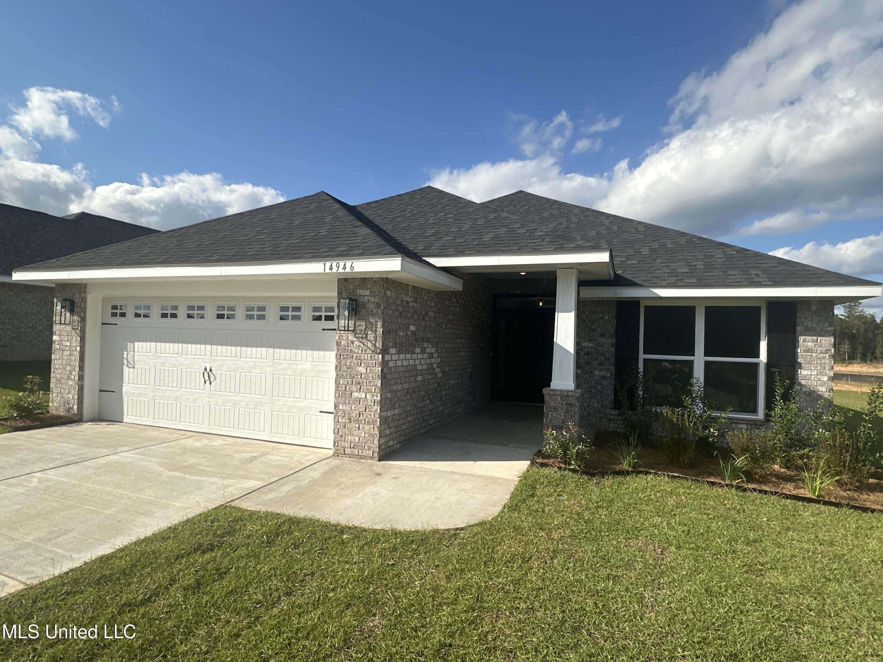 14946 Fritz Circle Property Photo 1