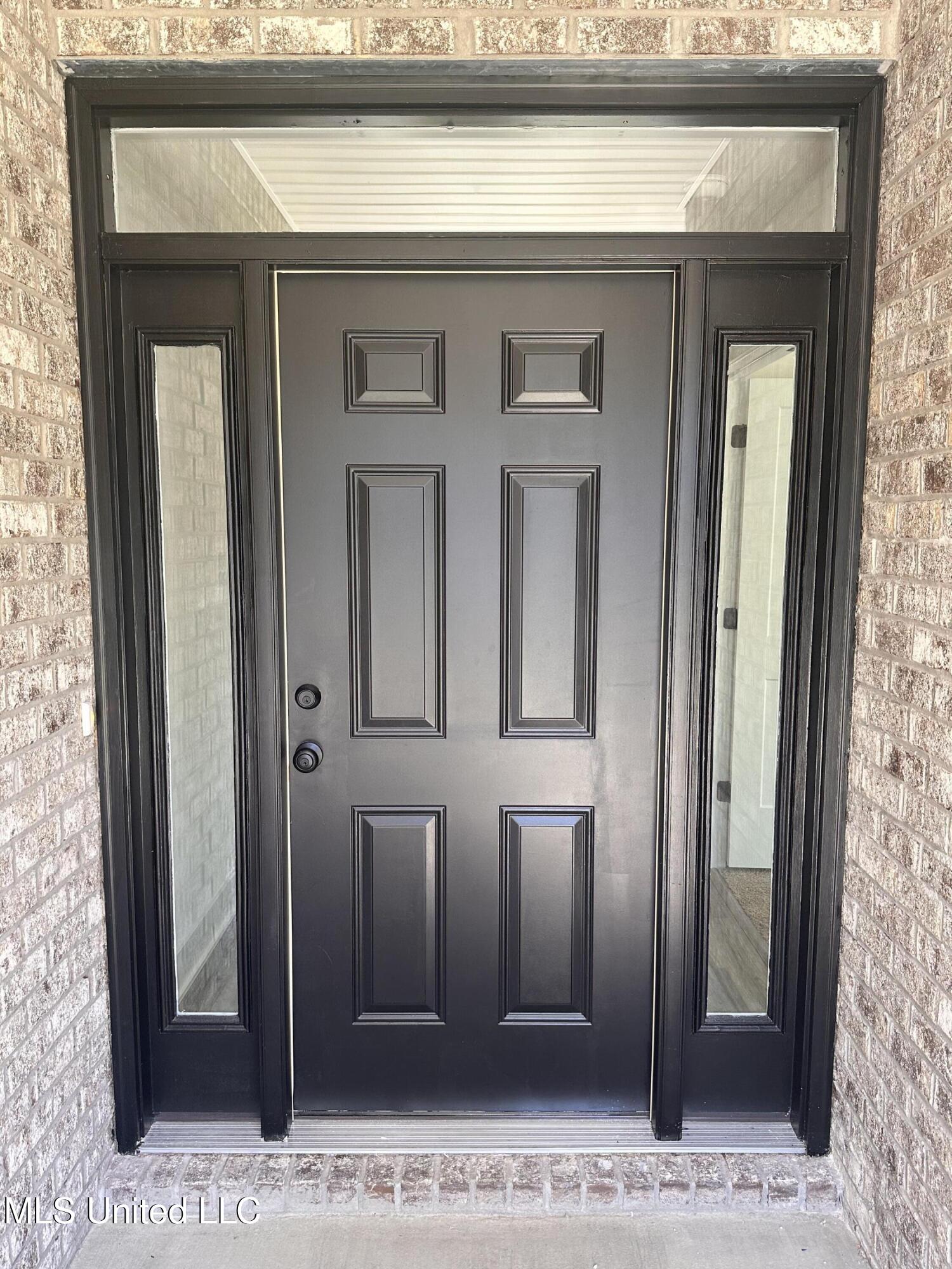 14946 Fritz Circle Property Photo 3