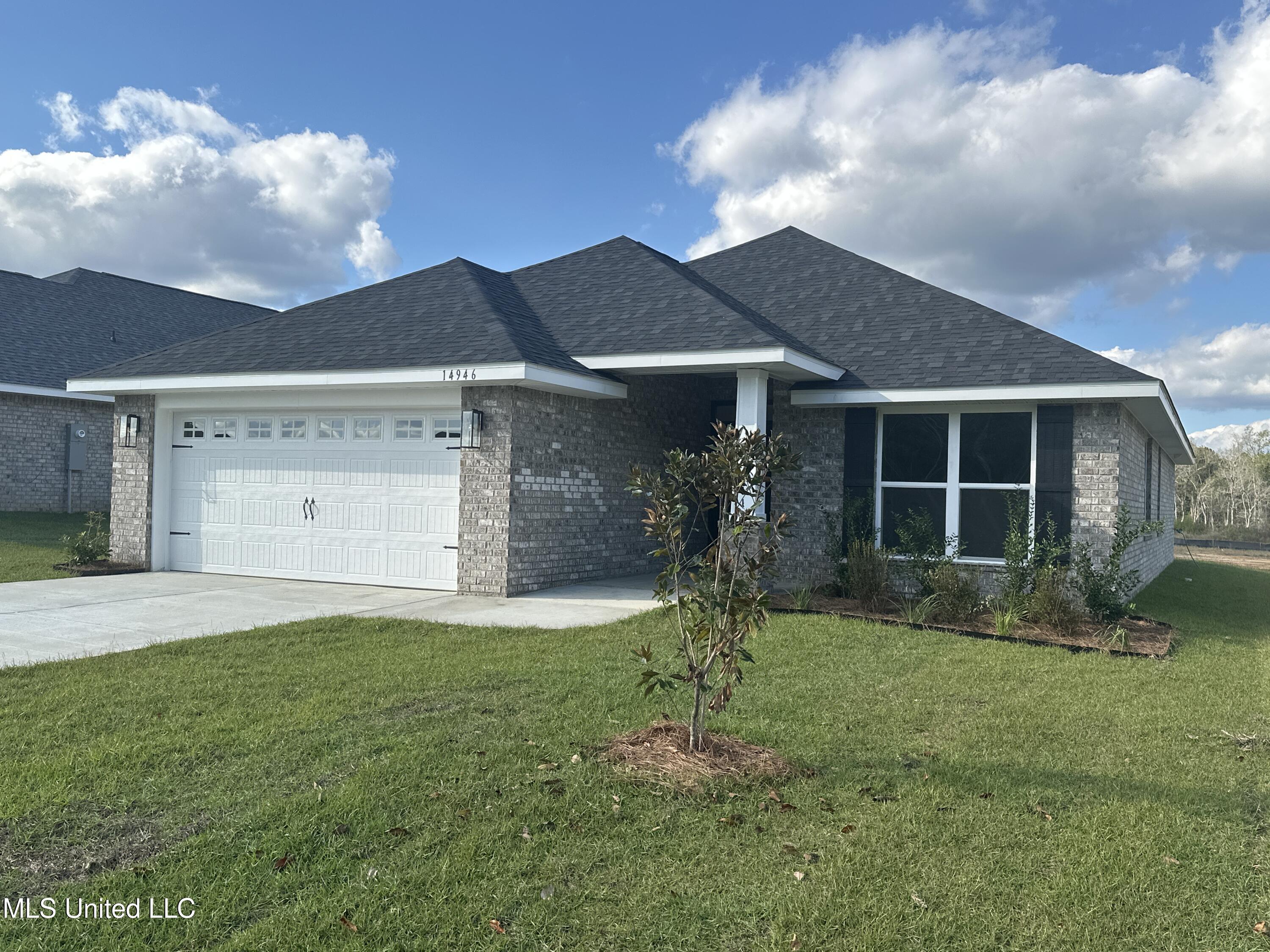 14946 Fritz Circle Property Photo 4