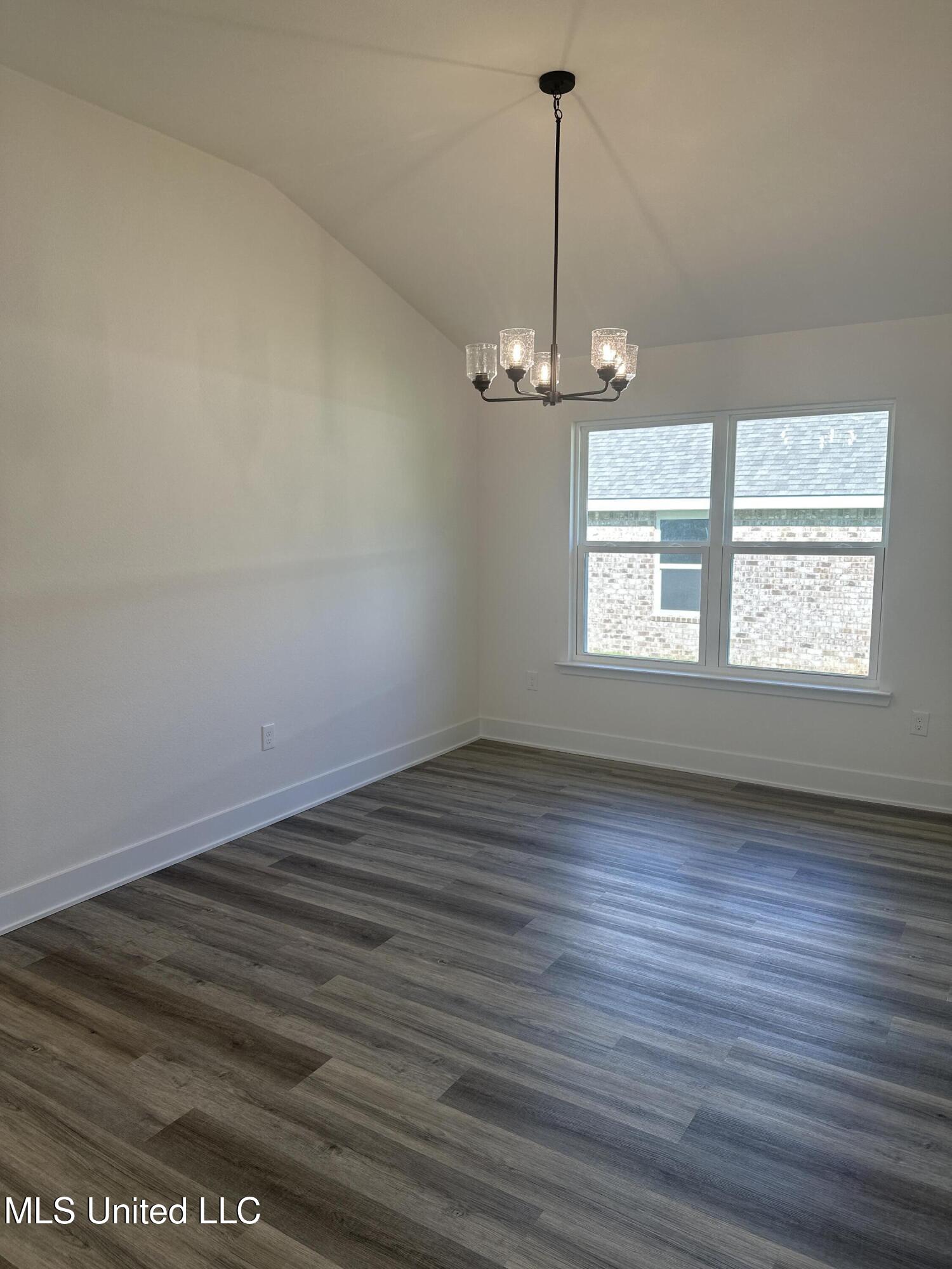 14946 Fritz Circle Property Photo 8