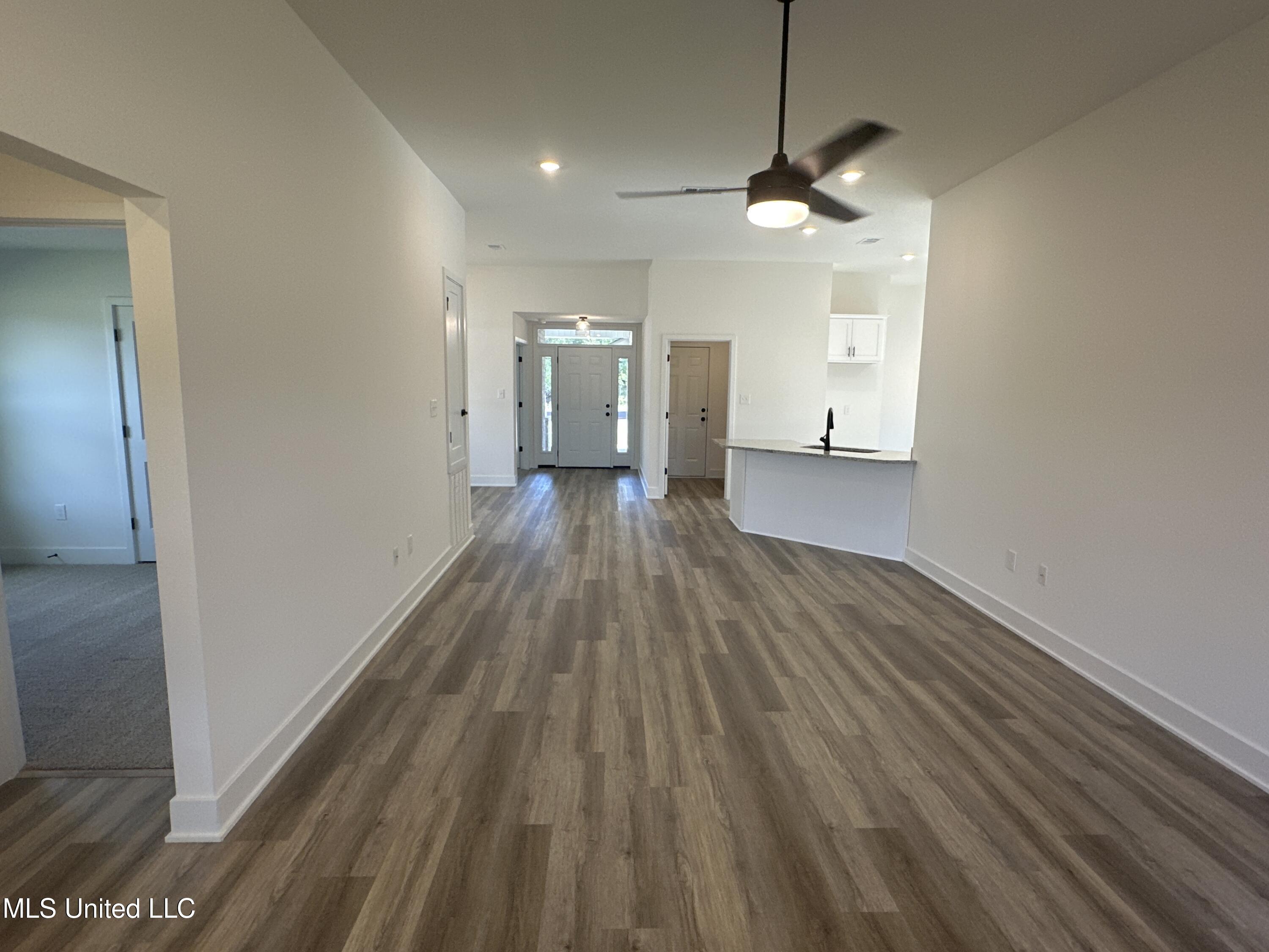 14946 Fritz Circle Property Photo 18