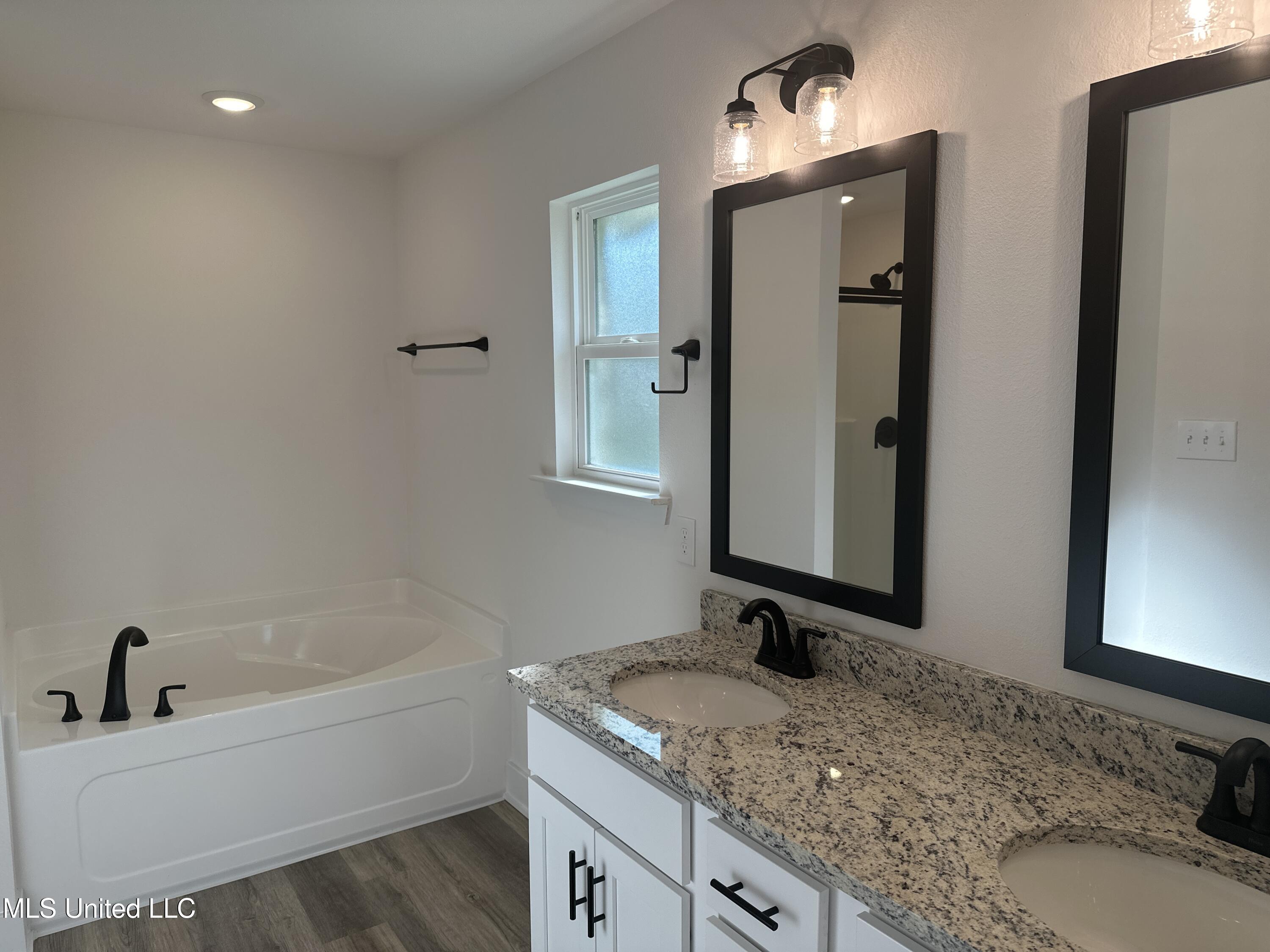 14946 Fritz Circle Property Photo 25