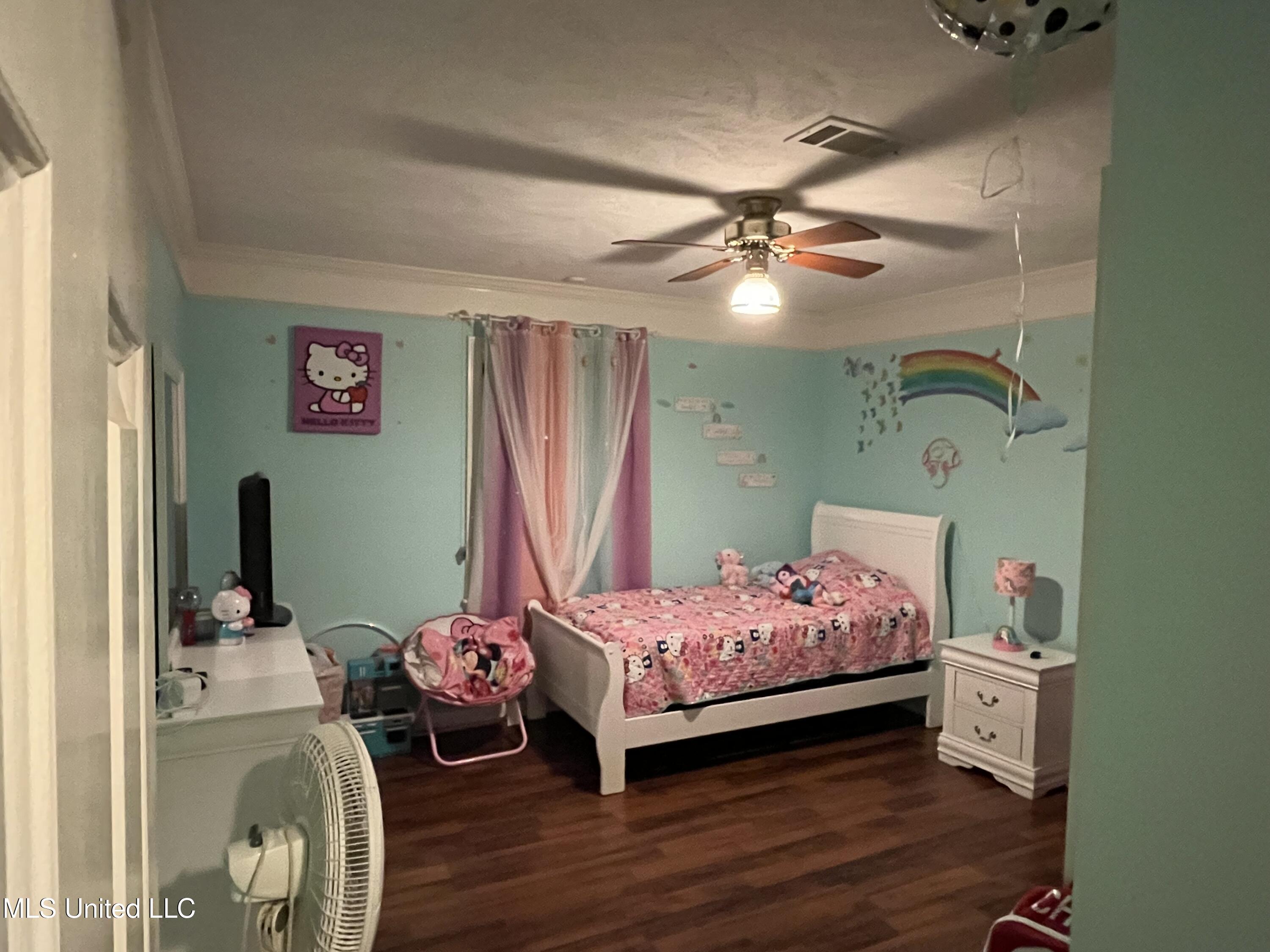 810 Colonial Circle Property Photo 19