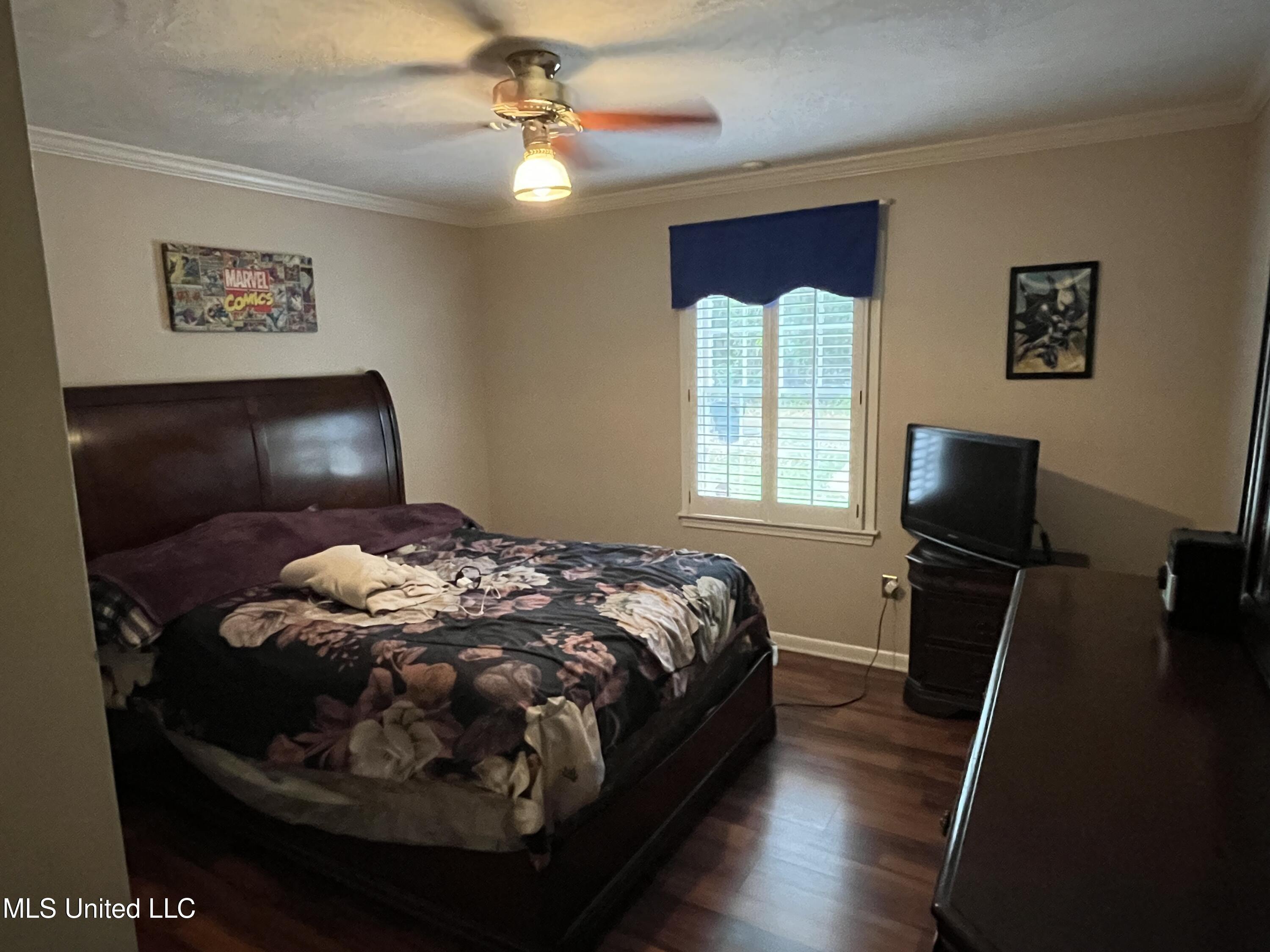 810 Colonial Circle Property Photo 22