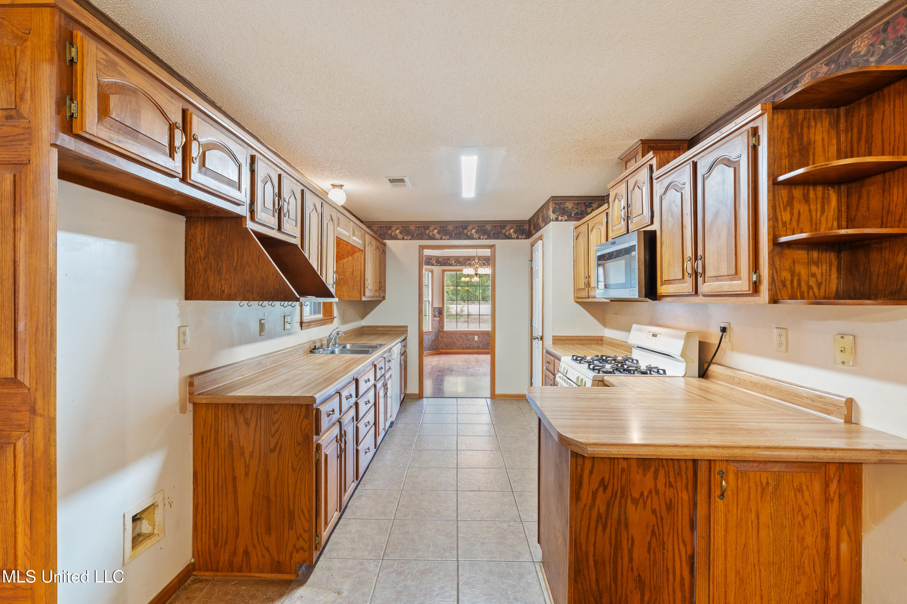 1250 Robertson Road Property Photo 6