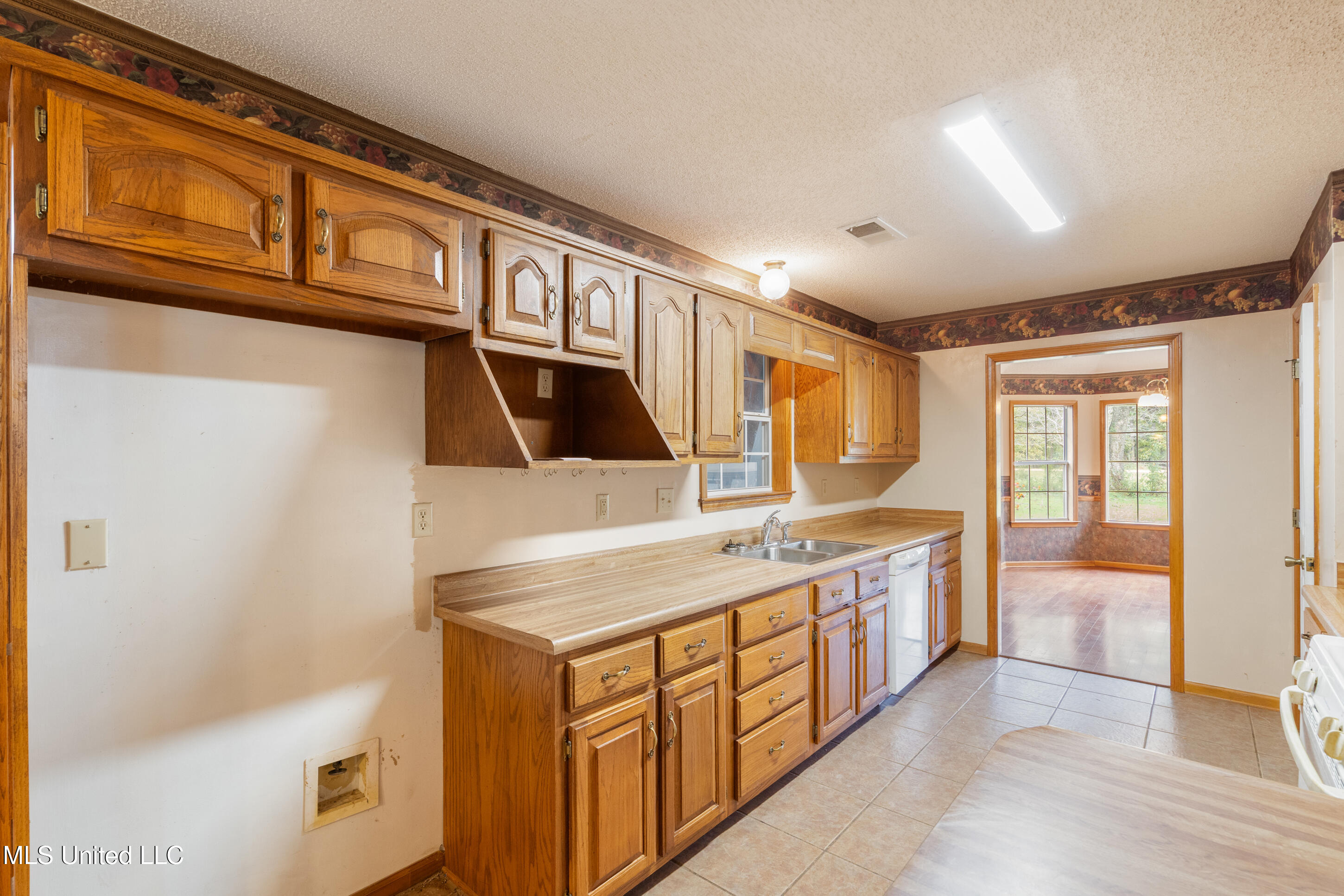 1250 Robertson Road Property Photo 7