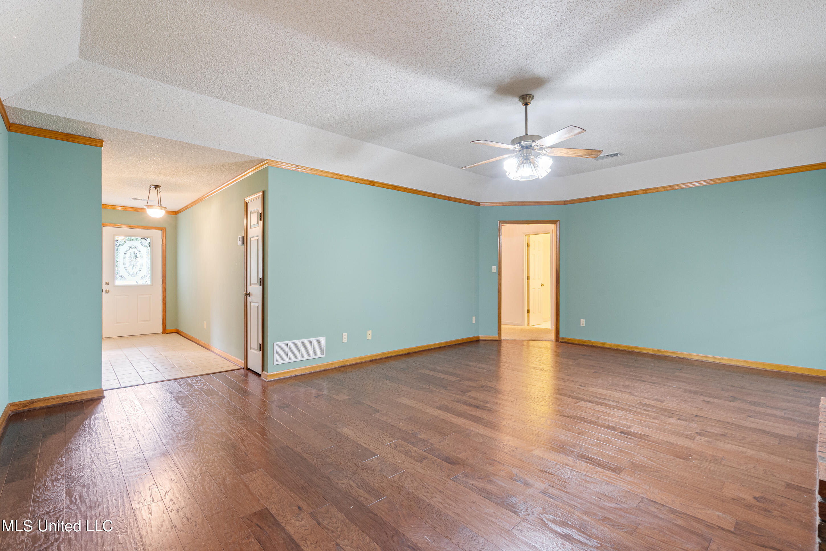 1250 Robertson Road Property Photo 12