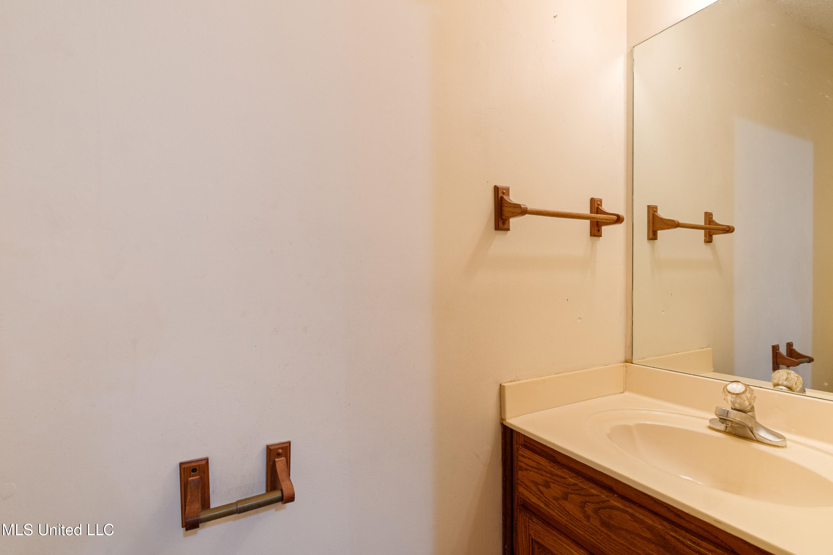 1250 Robertson Road Property Photo 14