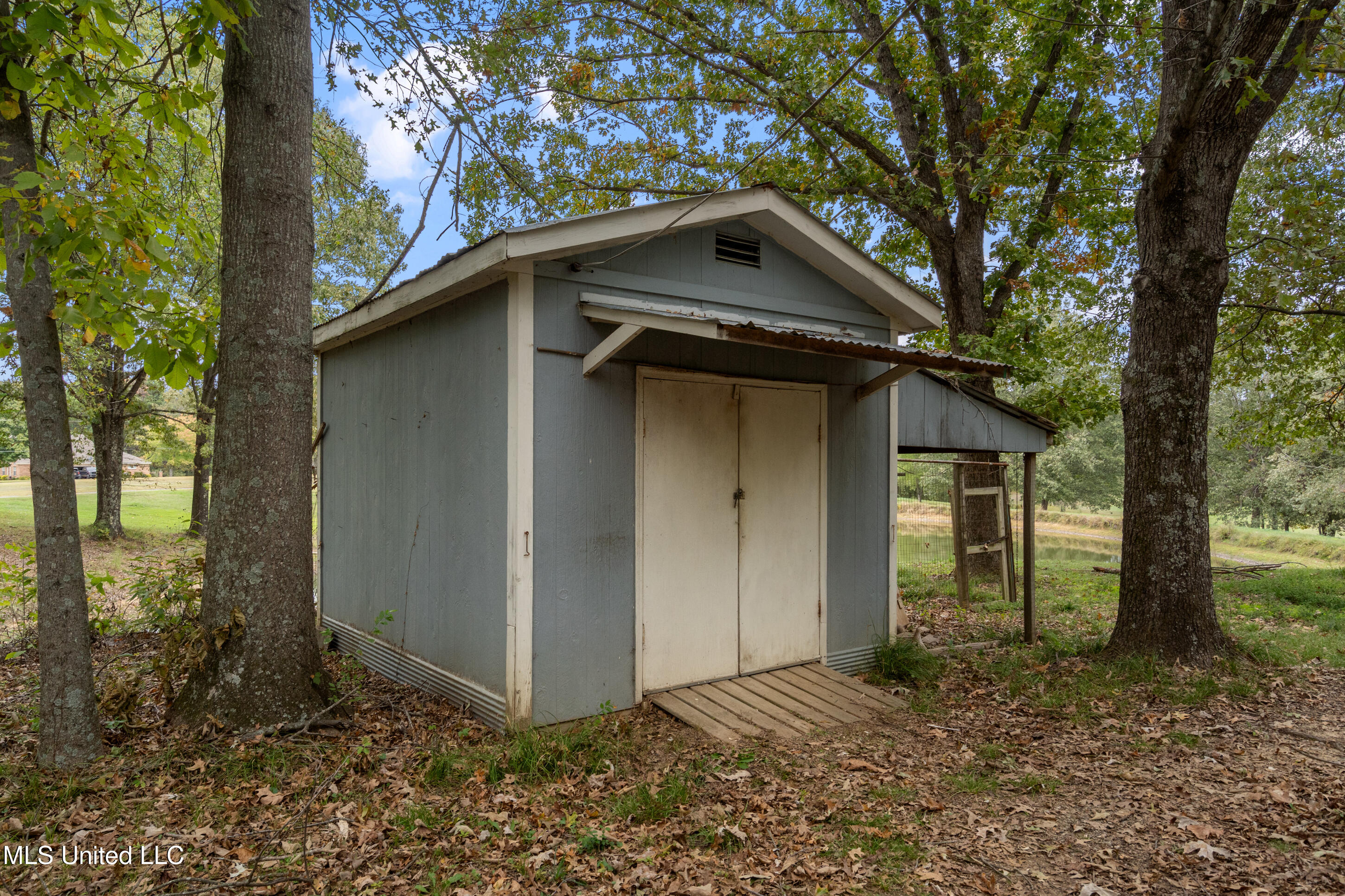 1250 Robertson Road Property Photo 27