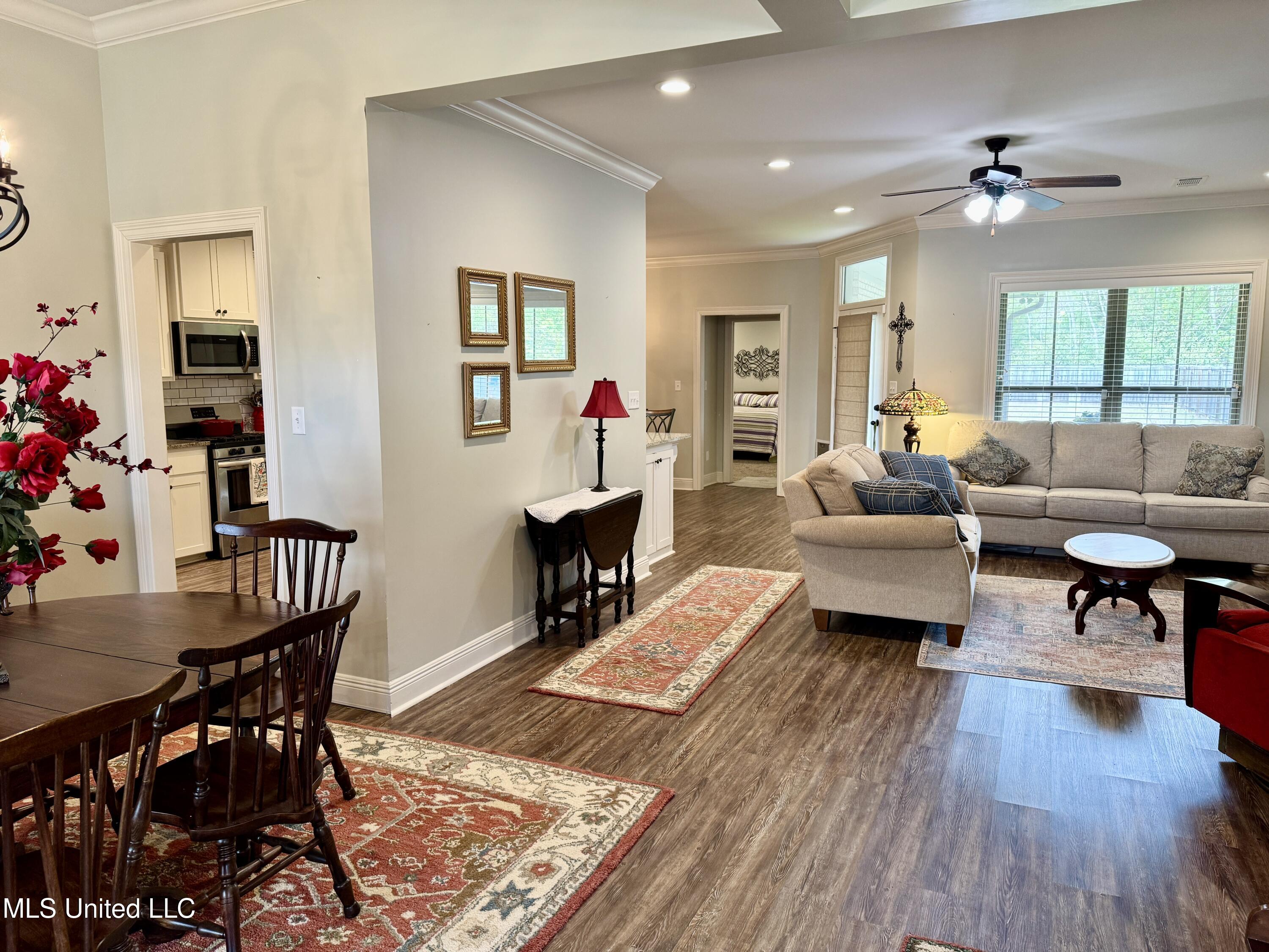 32 Hedges Plantation Place Property Photo 9