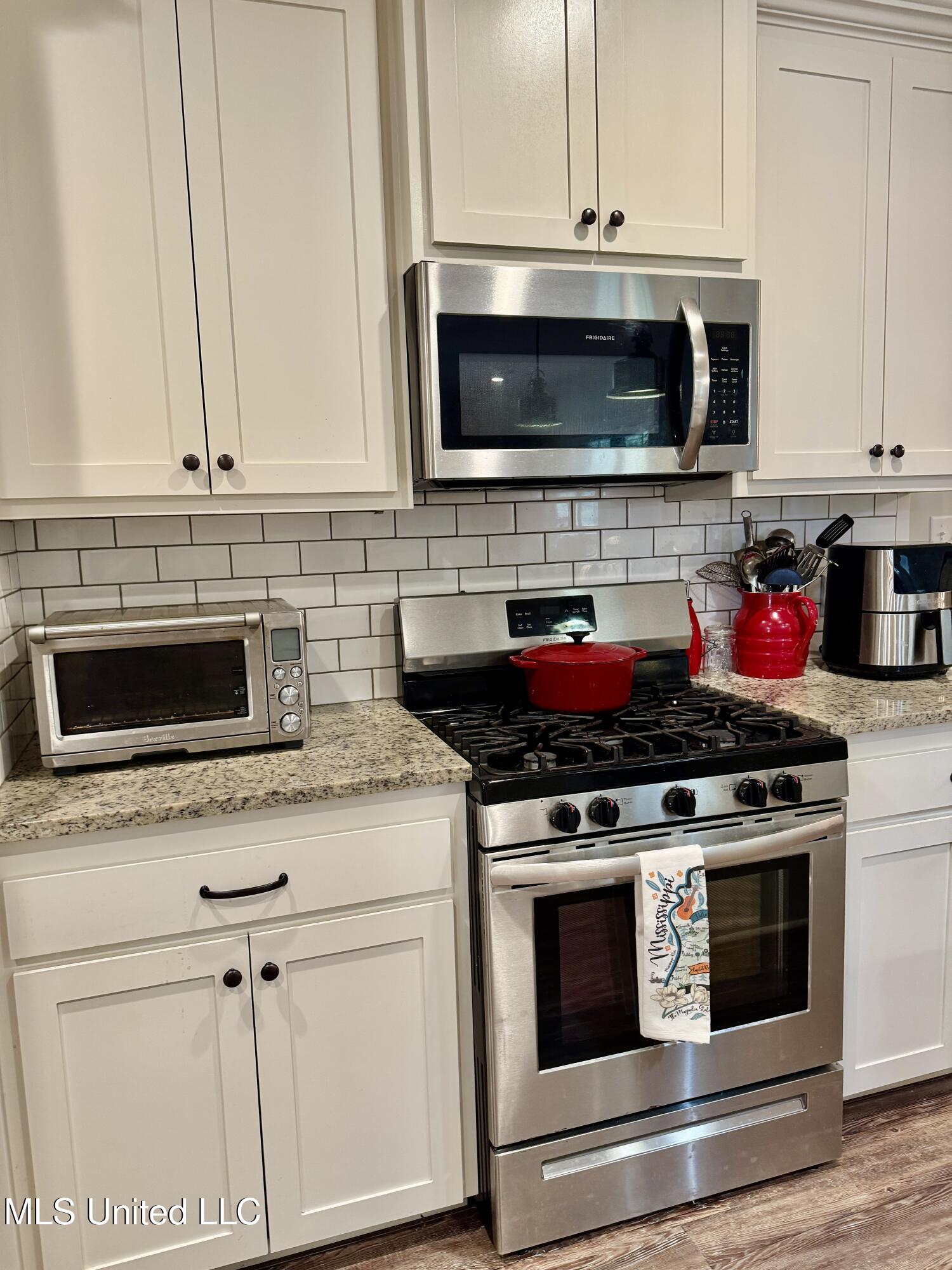 32 Hedges Plantation Place Property Photo 24