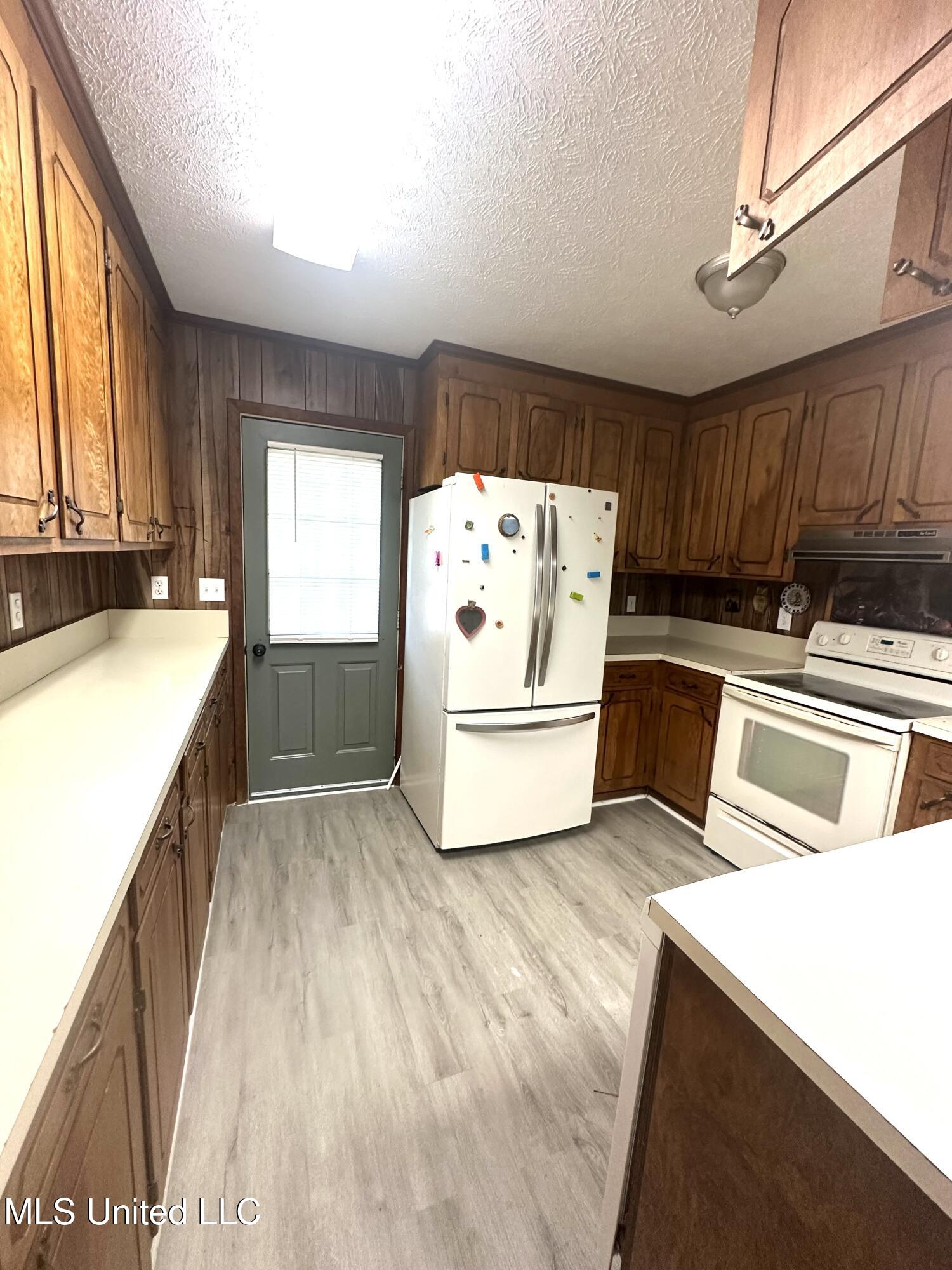 3575 Smith County Road 110 Property Photo 3