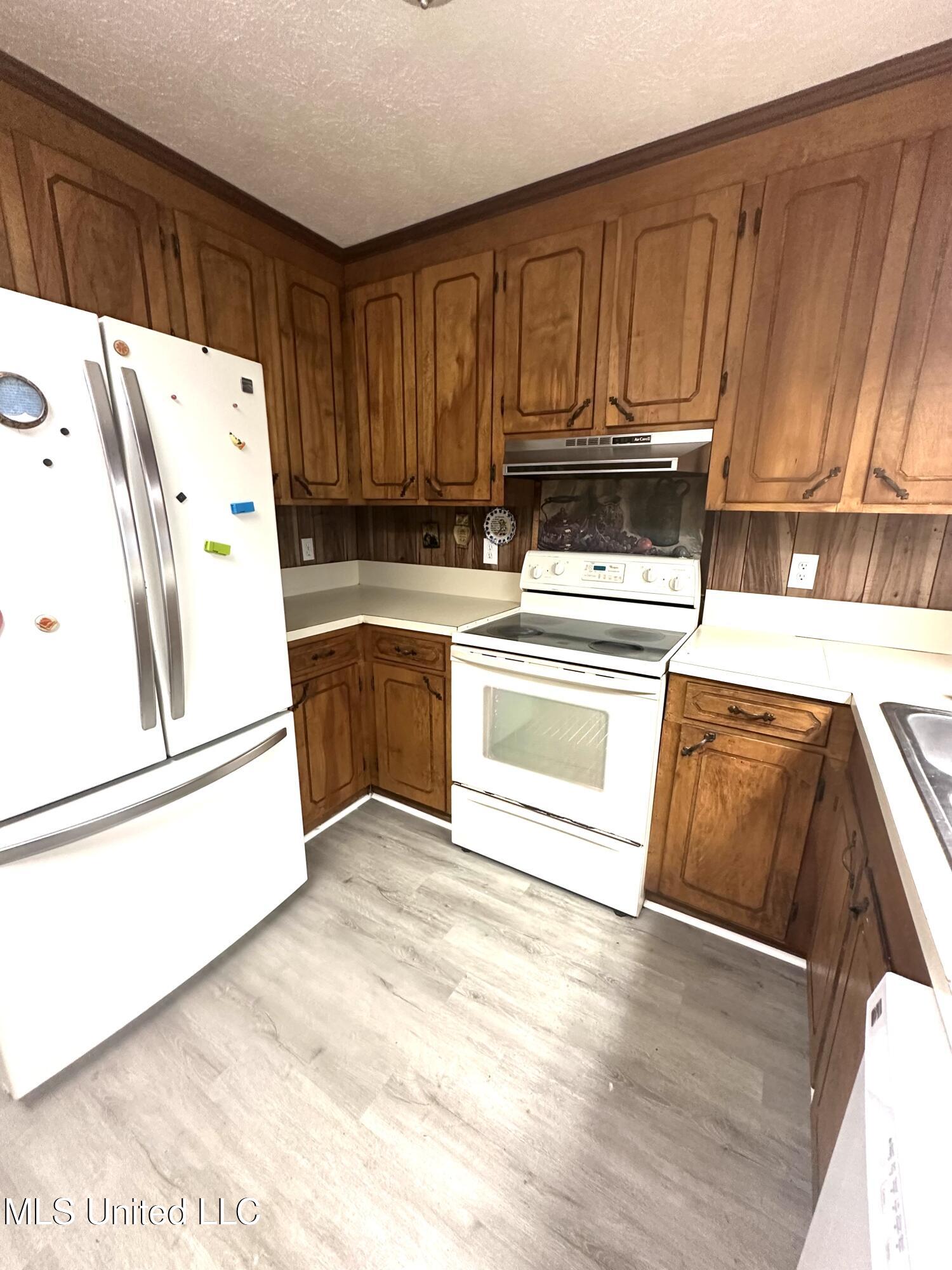 3575 Smith County Road 110 Property Photo 4