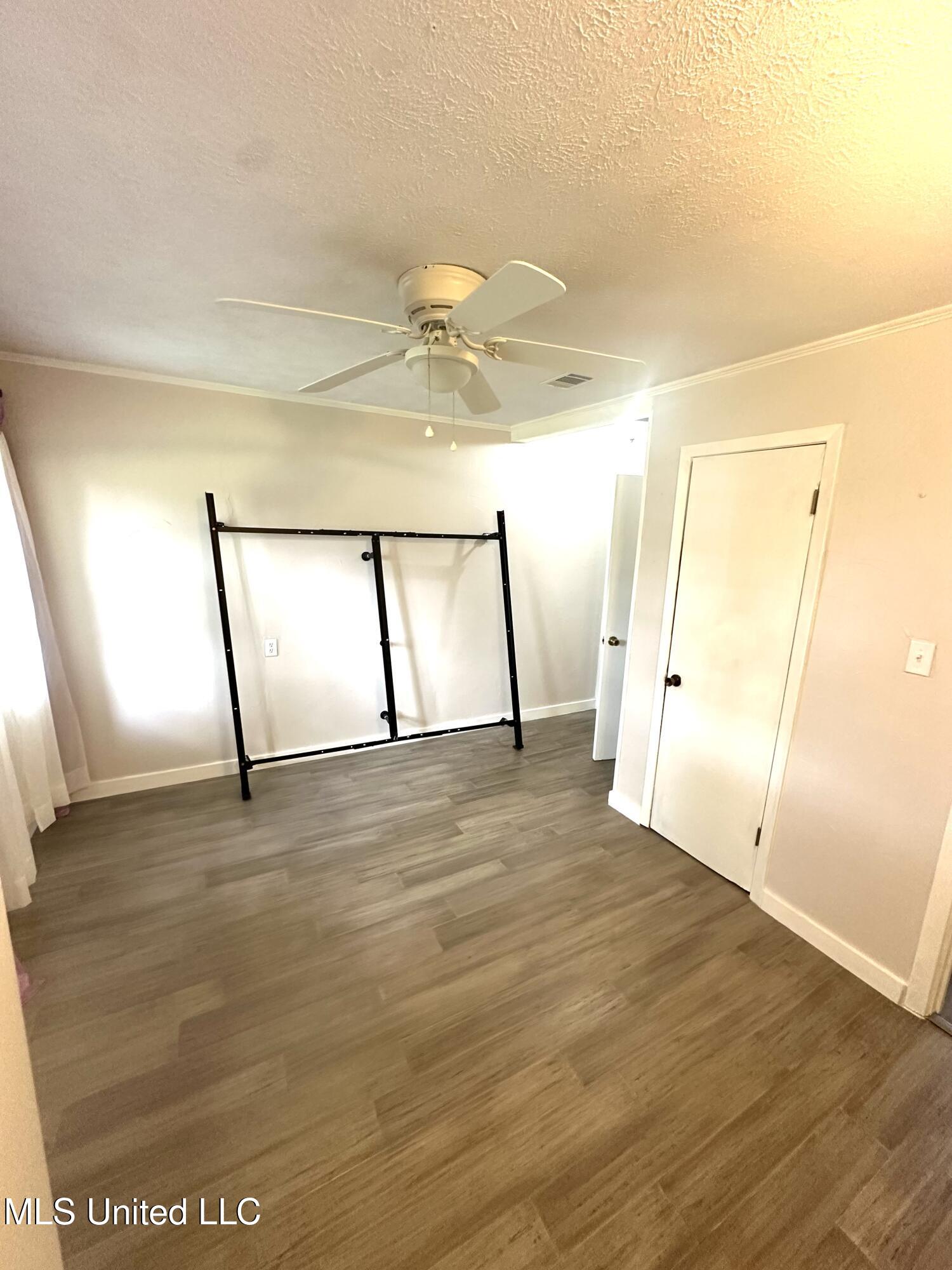 3575 Smith County Road 110 Property Photo 10